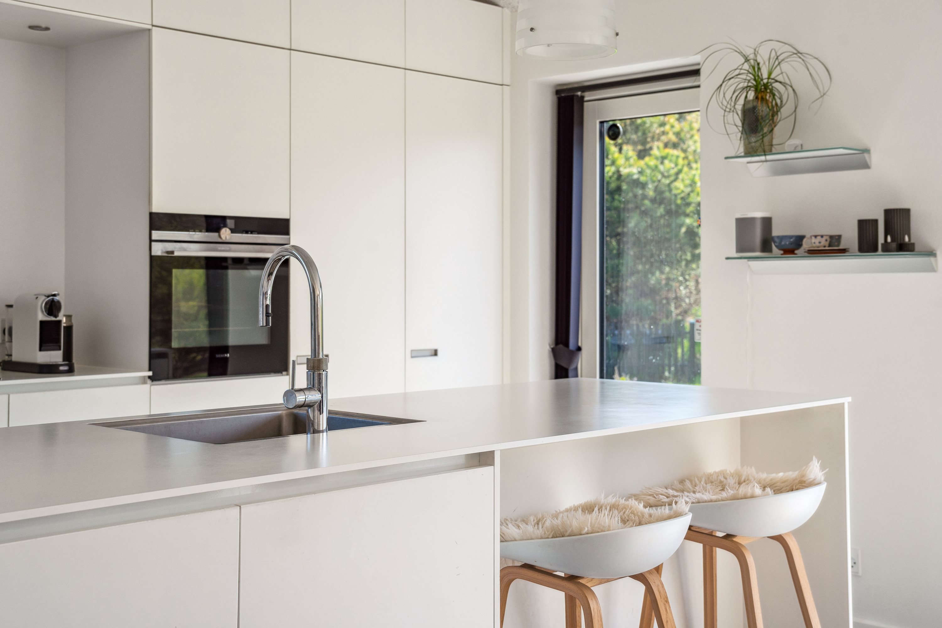 Fremhævet køkken billede i fuldskærmstilstand. Billede af J P Ladefogedsvej 10, 9850 Hirtshals