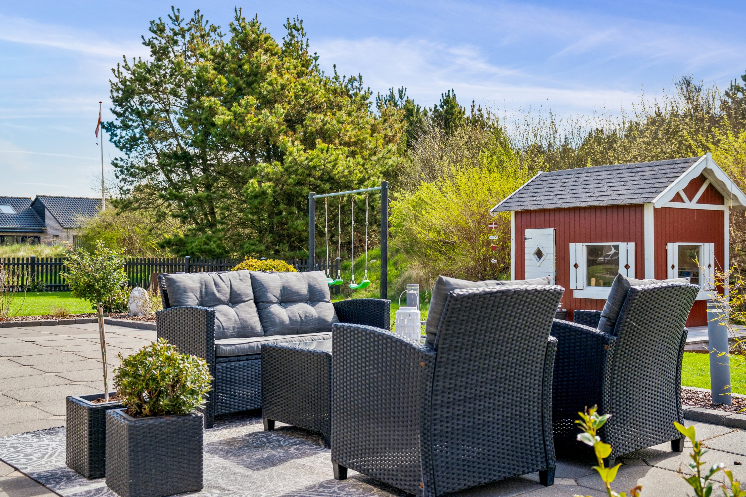 Fremhævet terrasse billede i fuldskærmstilstand. Billede af J P Ladefogedsvej 10, 9850 Hirtshals