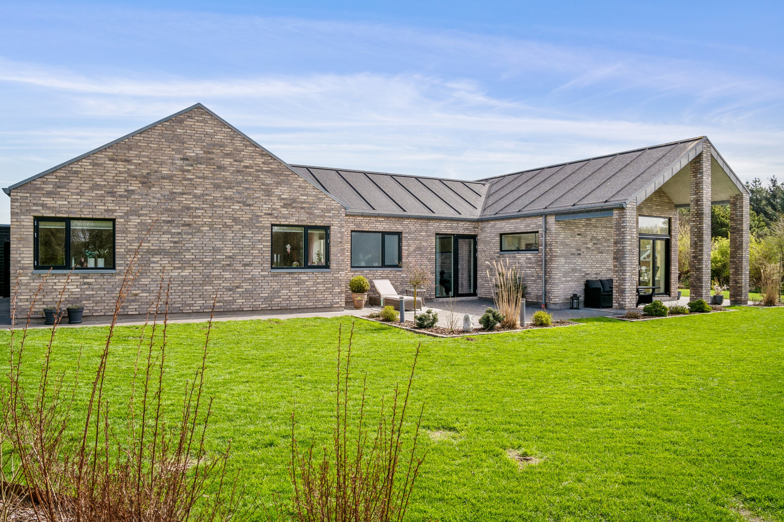 Miniaturebillede 1: ejendom 1. Billede af J P Ladefogedsvej 10, 9850 Hirtshals