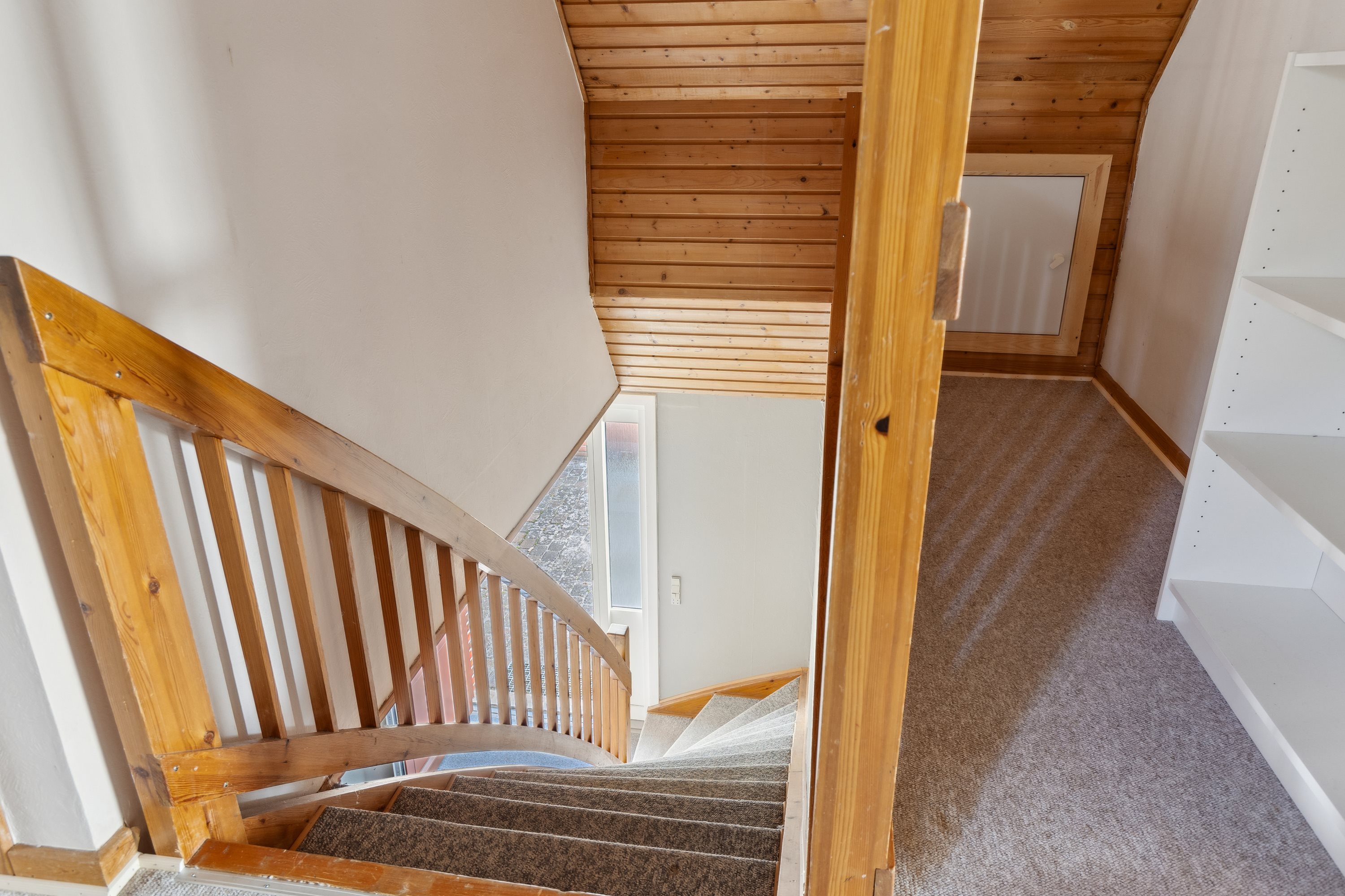 Fremhævet trappe billede i fuldskærmstilstand. Billede af Vesterbjergvej 3, 4460 Snertinge