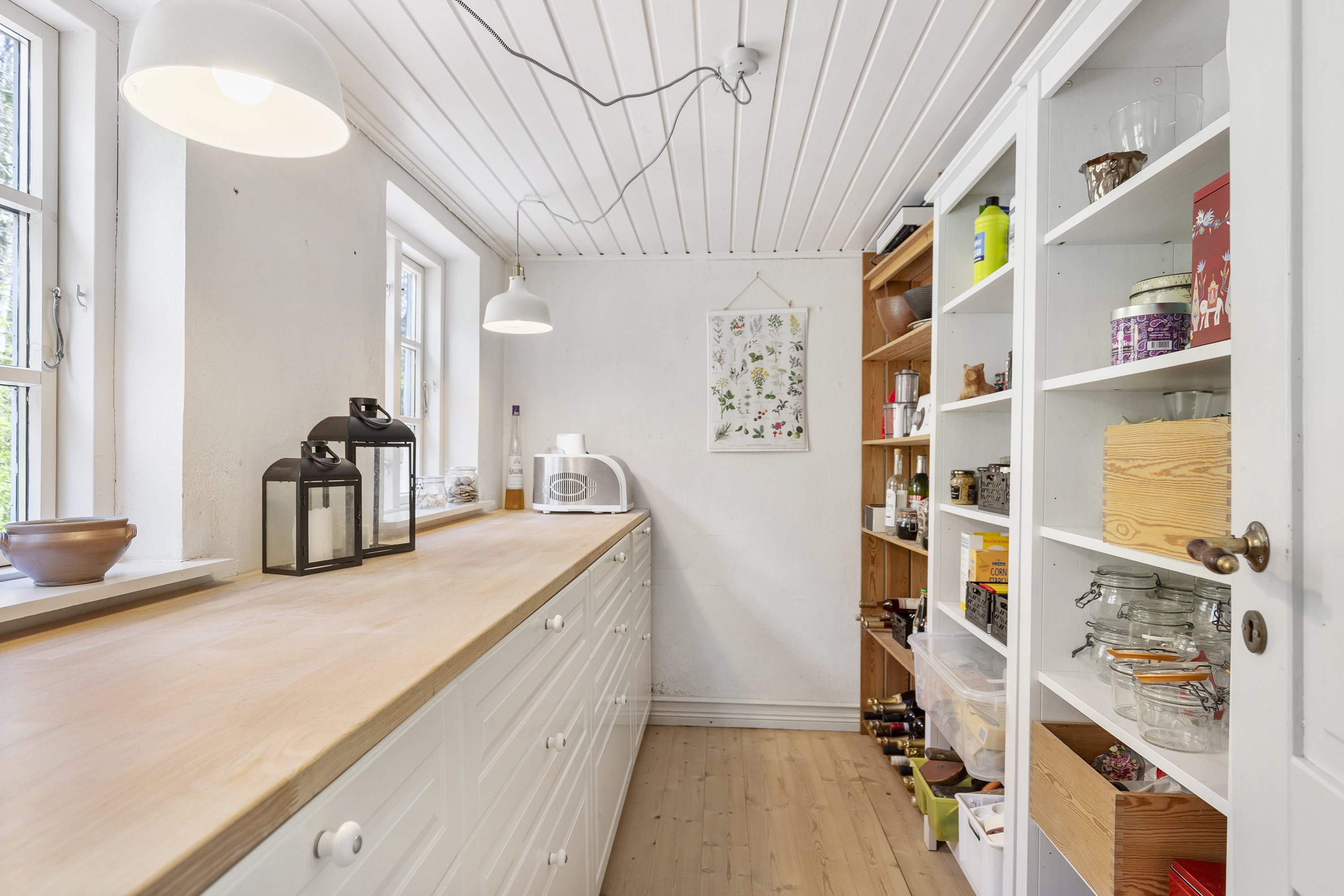 Fremhævet køkken billede i fuldskærmstilstand. Billede af Granvænget 25, Bjergby, 9800 Hjørring