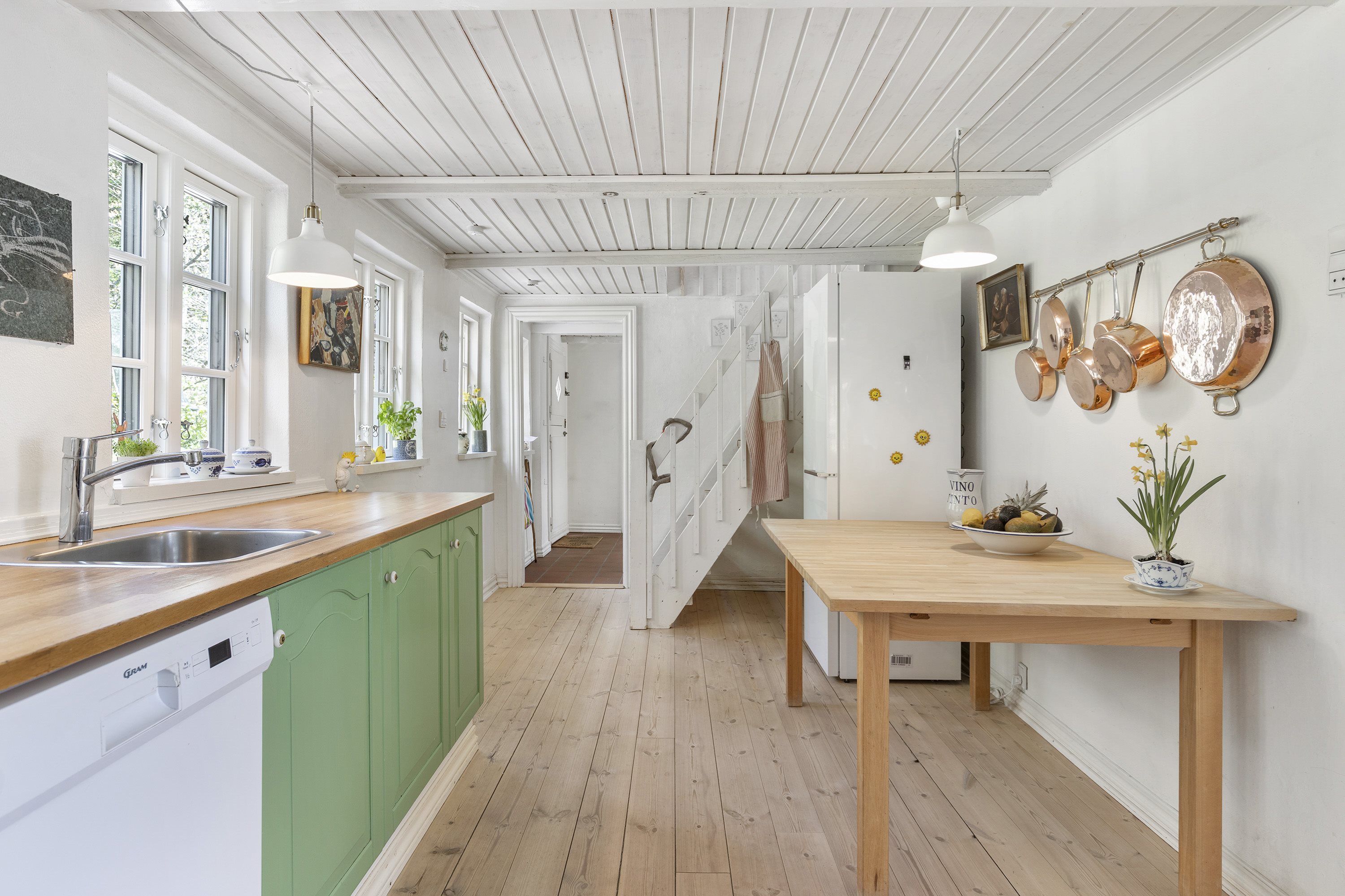 Fremhævet køkken billede i fuldskærmstilstand. Billede af Granvænget 25, Bjergby, 9800 Hjørring