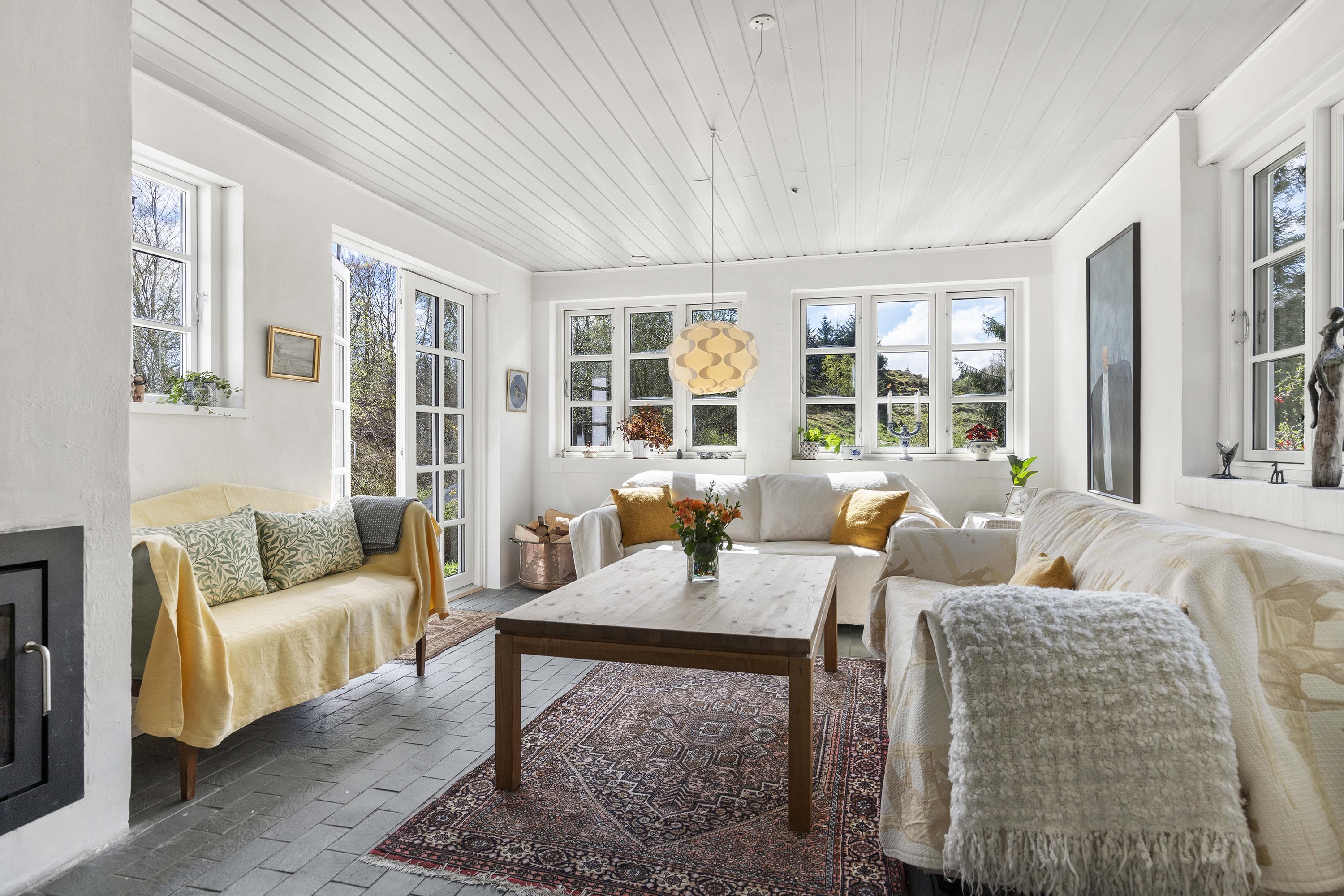 Fremhævet stue billede i fuldskærmstilstand. Billede af Granvænget 25, Bjergby, 9800 Hjørring