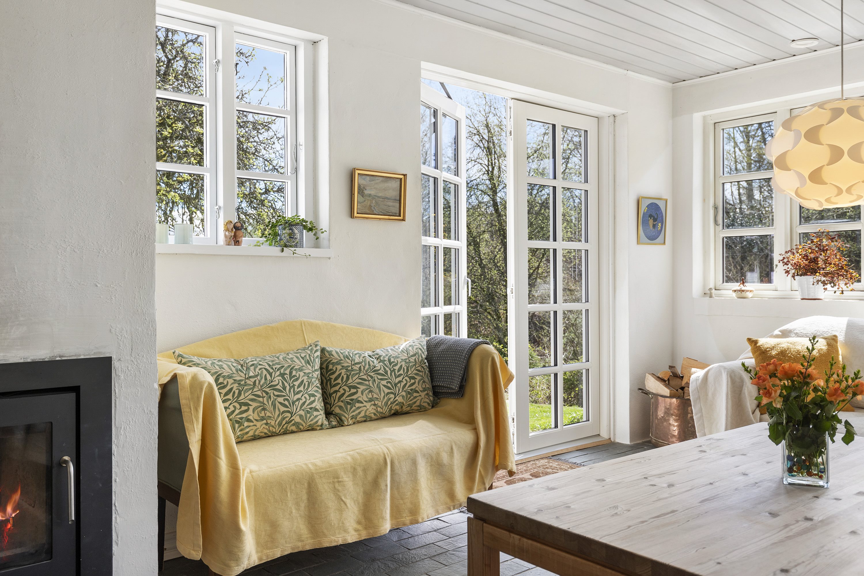 Fremhævet stue billede i fuldskærmstilstand. Billede af Granvænget 25, Bjergby, 9800 Hjørring