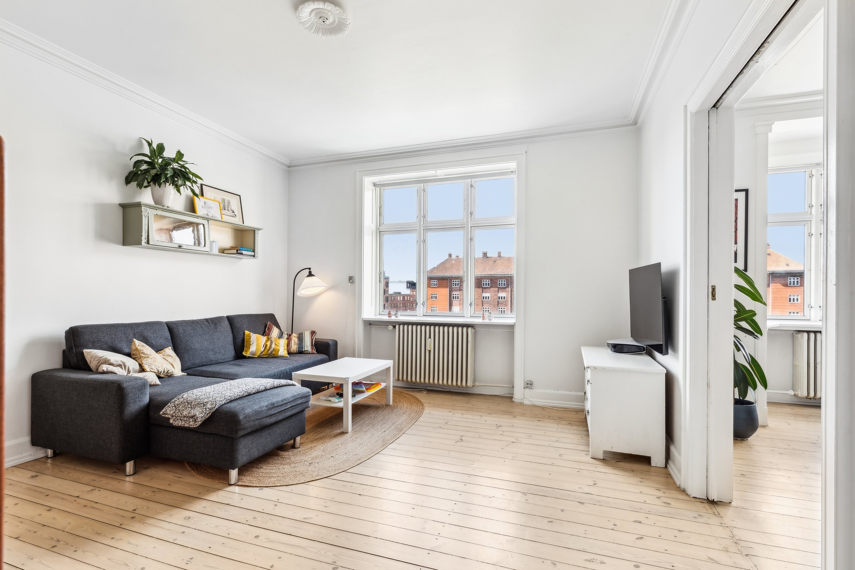 Fremhævet stue billede i fuldskærmstilstand. Billede af Toftegårds Plads 6, 3. th., 2500 Valby