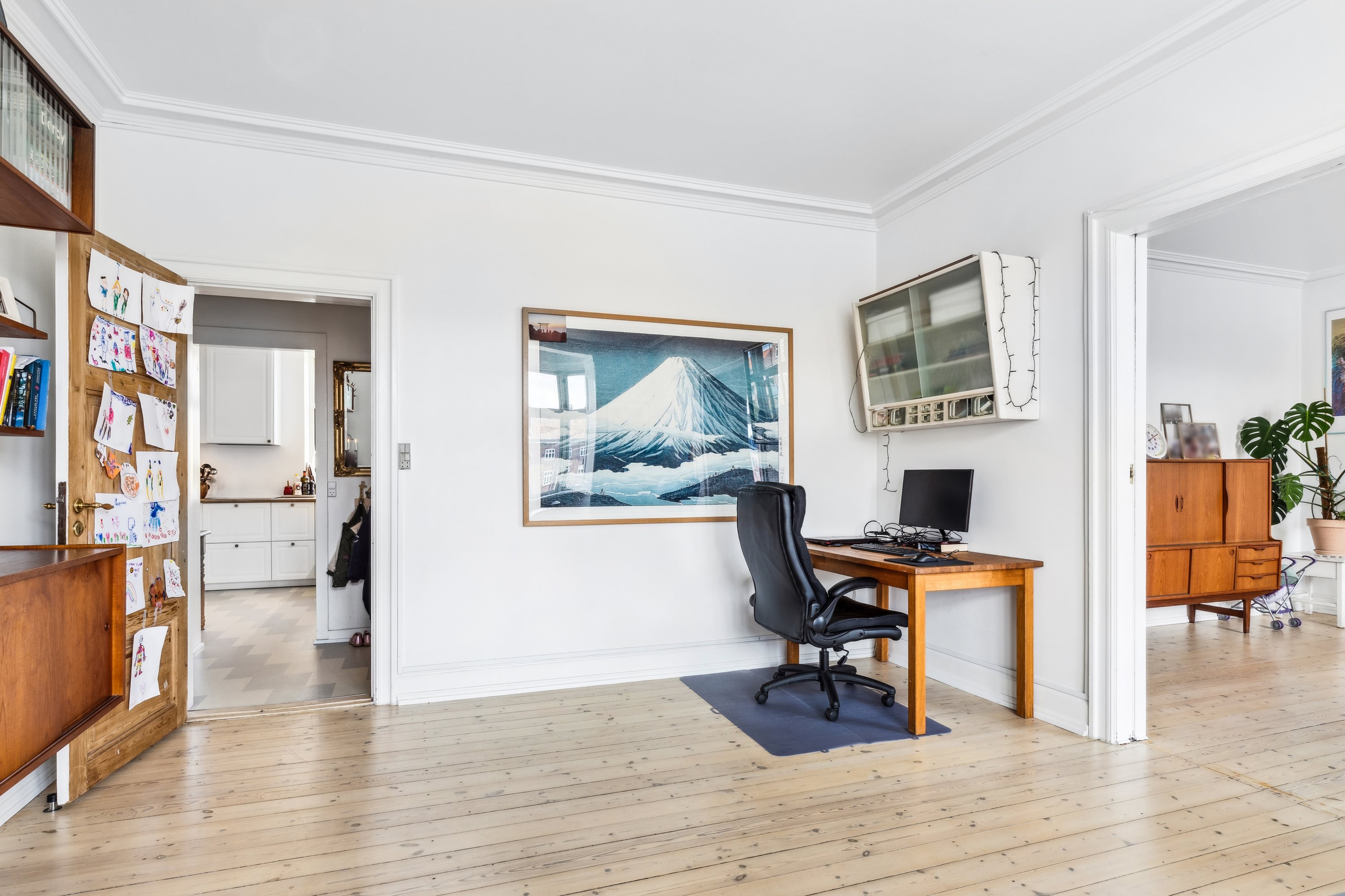 Fremhævet stue billede i fuldskærmstilstand. Billede af Toftegårds Plads 6, 3. th., 2500 Valby