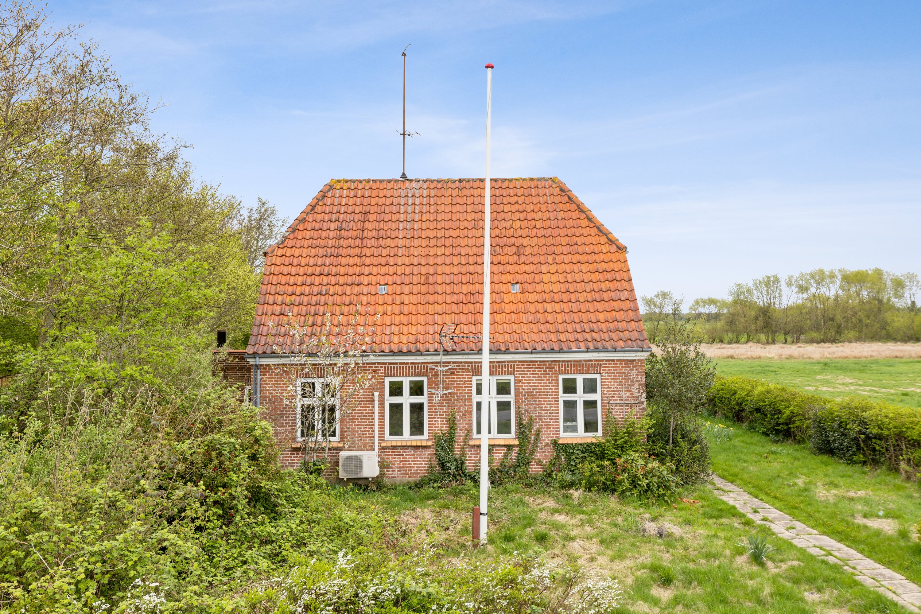 Fremhævet ejendommen billede i fuldskærmstilstand. Billede af Råhedevej 20, Råhede, 6760 Ribe