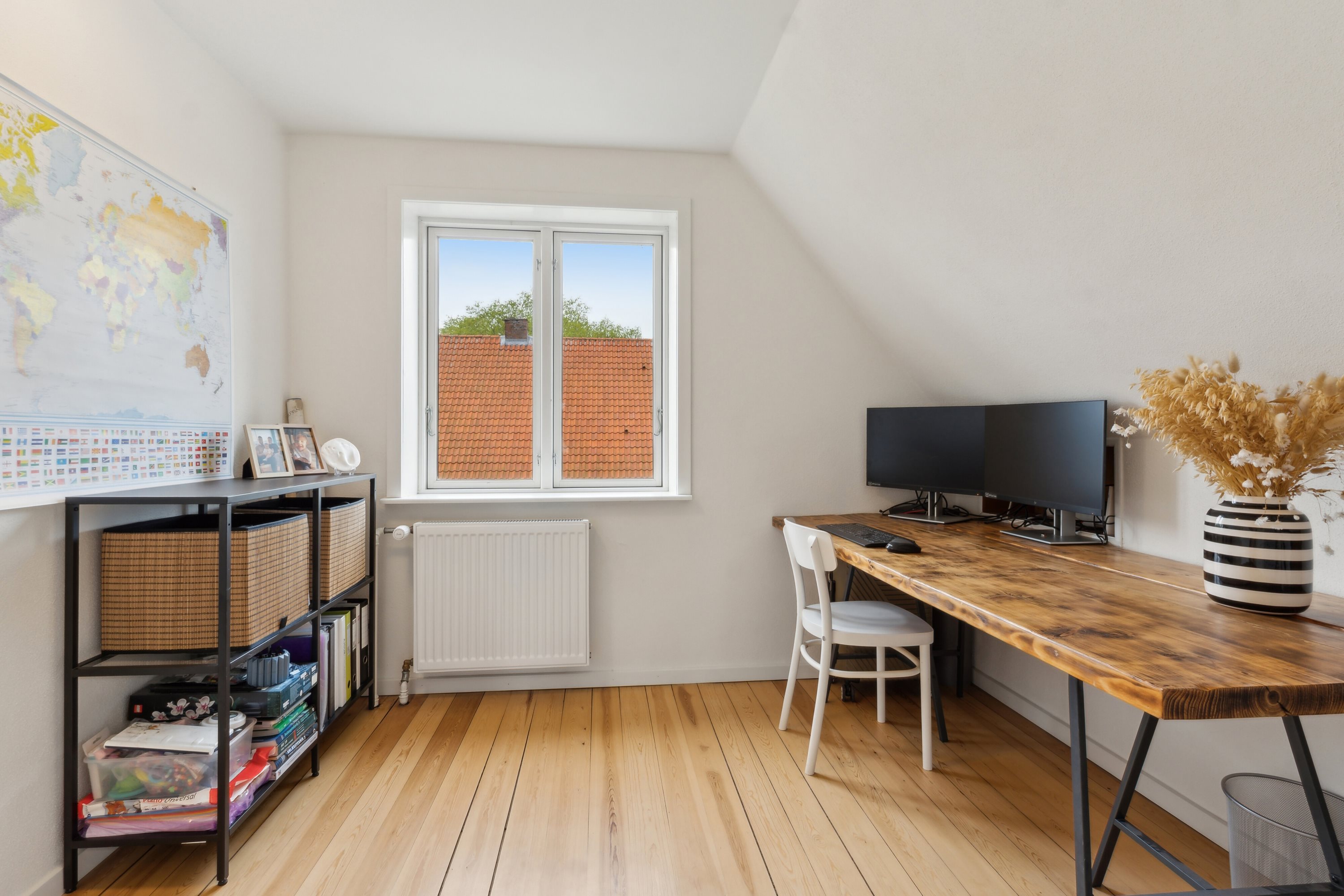 Fremhævet arbejdsværelse billede i fuldskærmstilstand. Billede af Nyborgvej 25, 5863 Ferritslev Fyn