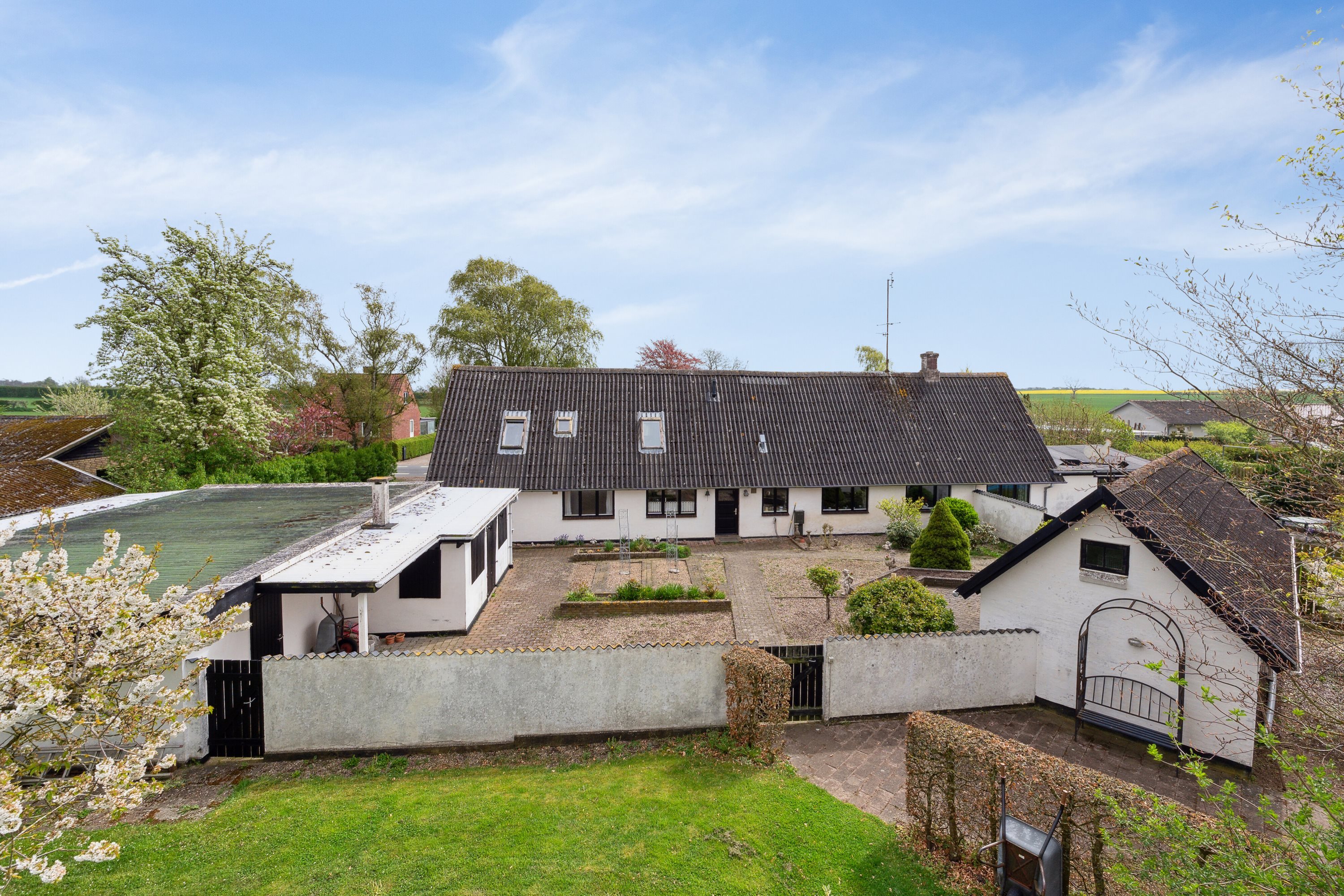 Fremhævet set fra haven billede i fuldskærmstilstand. Billede af Skovballevej 44, Tåsinge, 5700 Svendborg