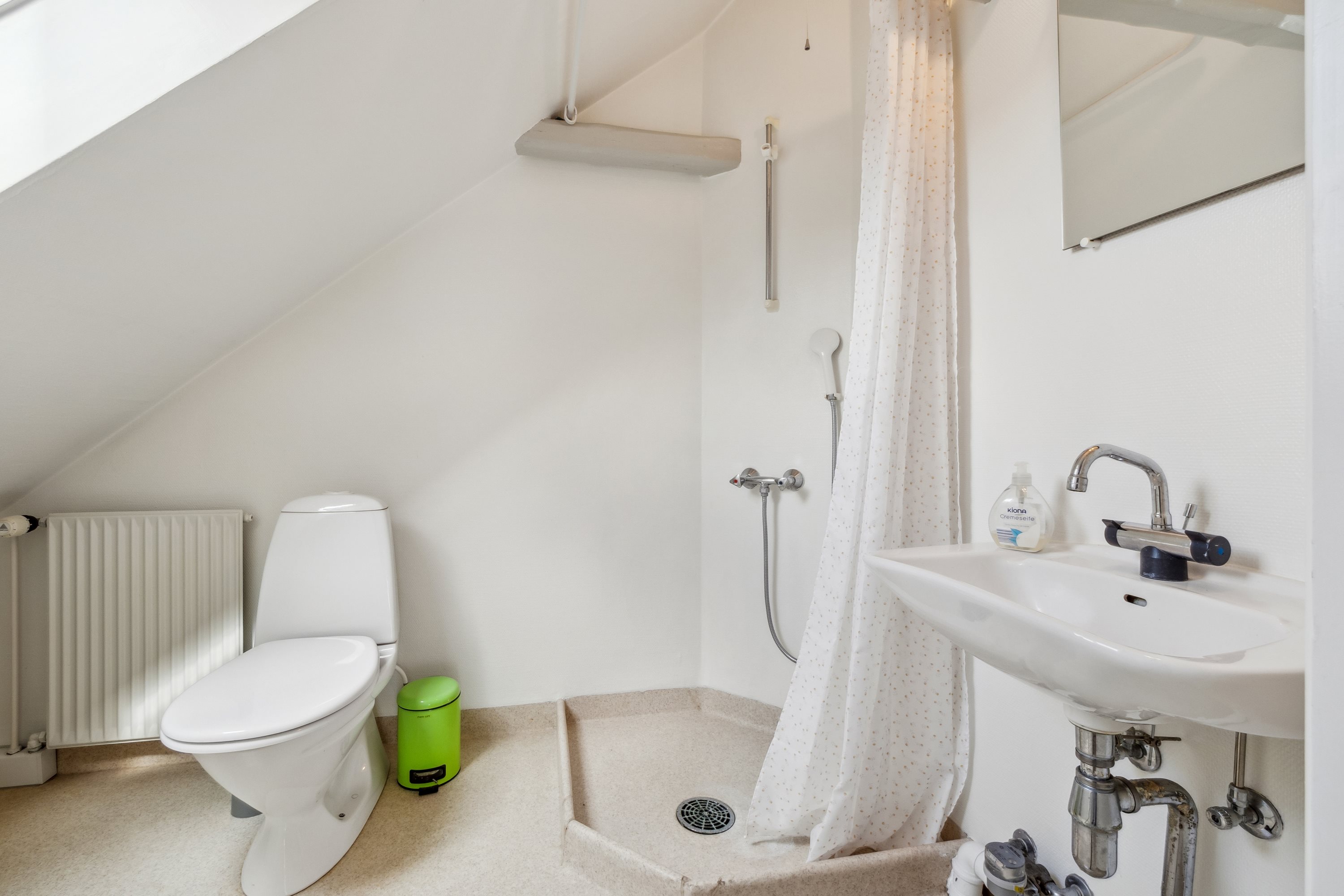 Fremhævet badeværelse billede i fuldskærmstilstand. Billede af Brårupvej 76, 7800 Skive