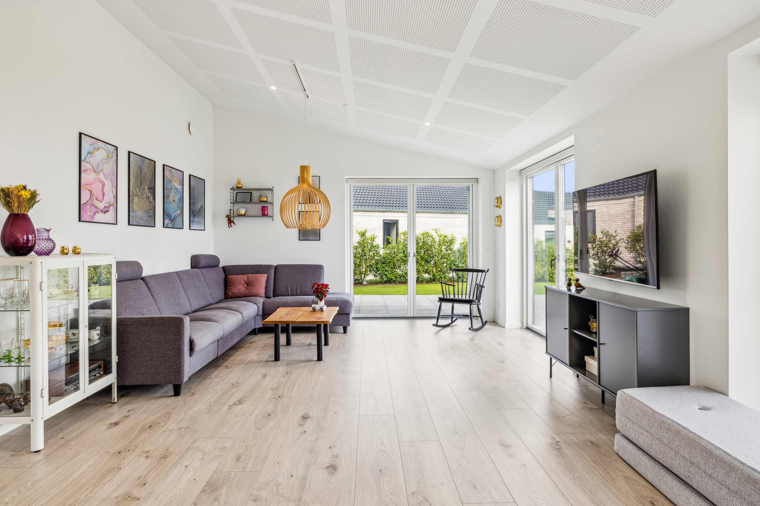 Fremhævet stue billede i fuldskærmstilstand. Billede af Kappelgårdparken 3, 8410 Rønde