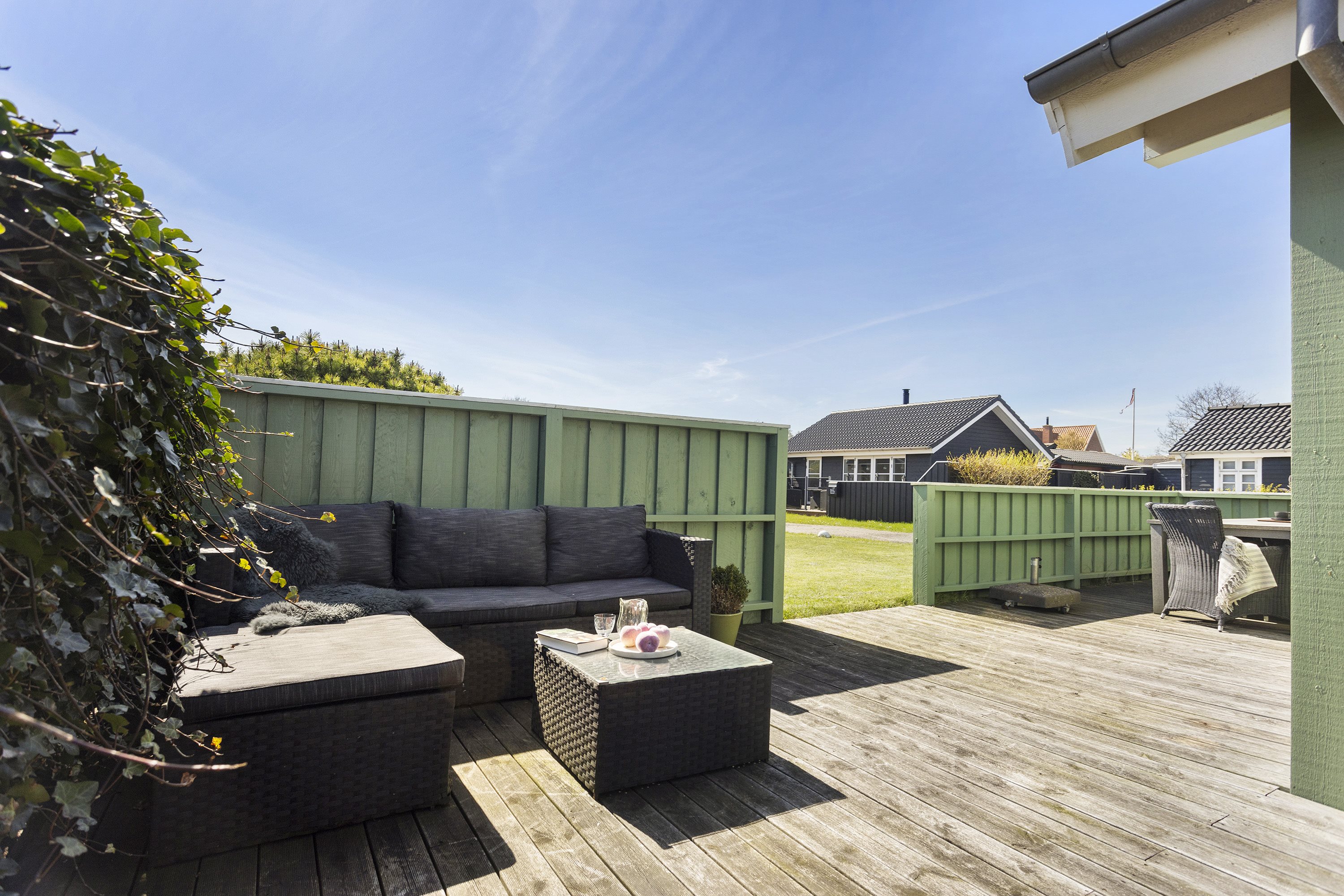 Fremhævet terrasse billede i fuldskærmstilstand. Billede af Maagevej 1, 9300 Sæby