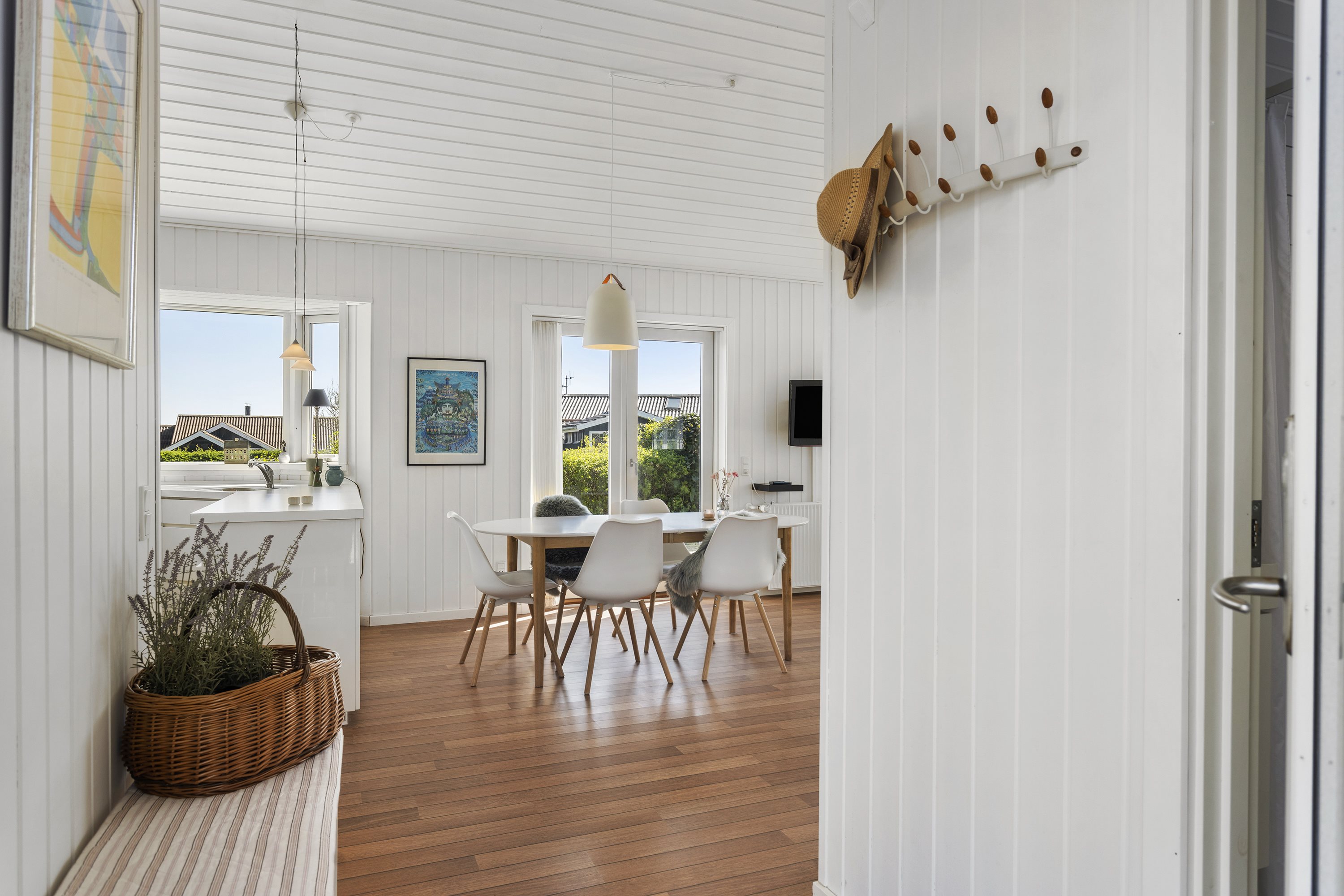 Fremhævet entré billede i fuldskærmstilstand. Billede af Maagevej 1, 9300 Sæby