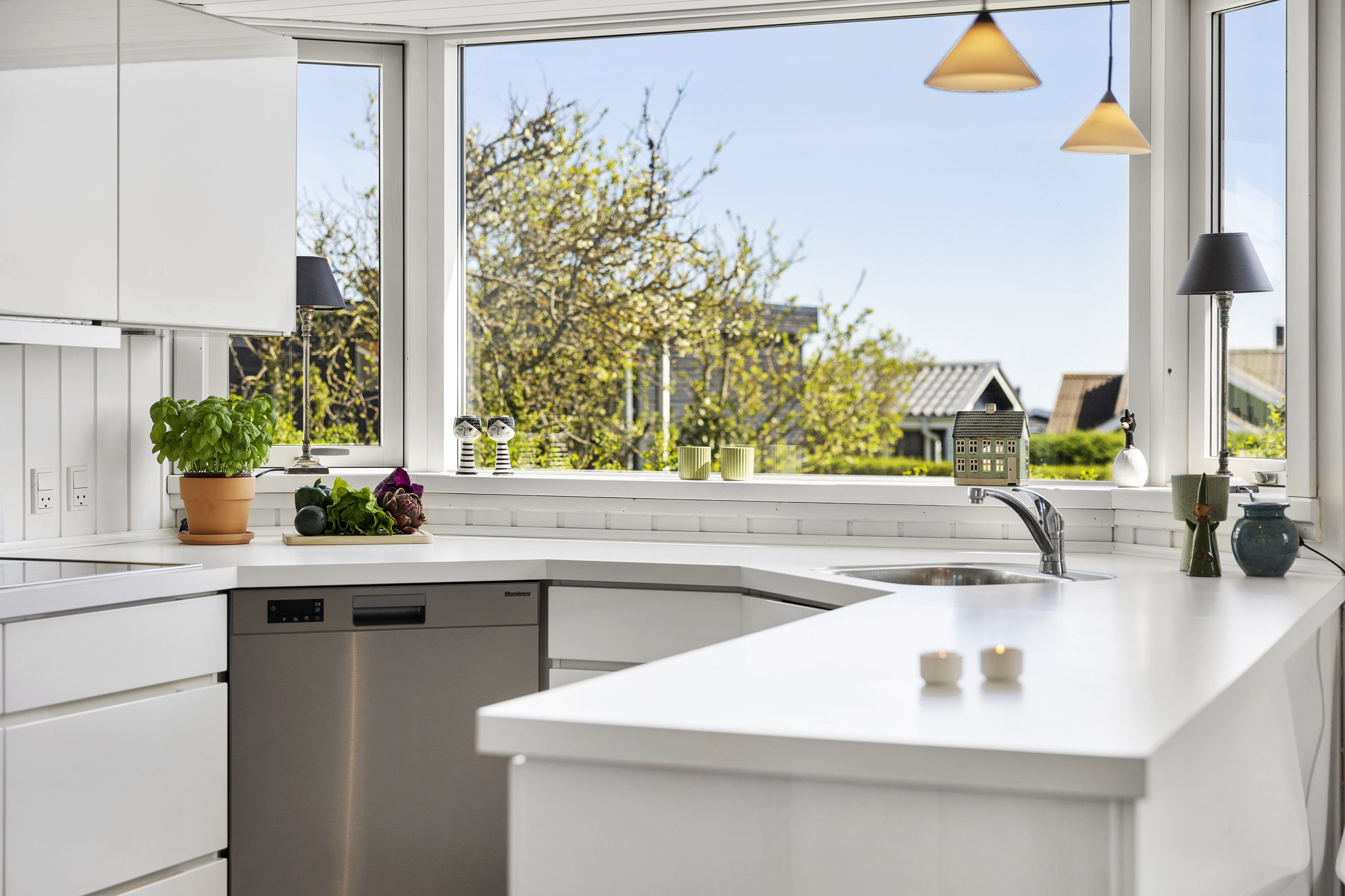 Fremhævet køkken billede i fuldskærmstilstand. Billede af Maagevej 1, 9300 Sæby