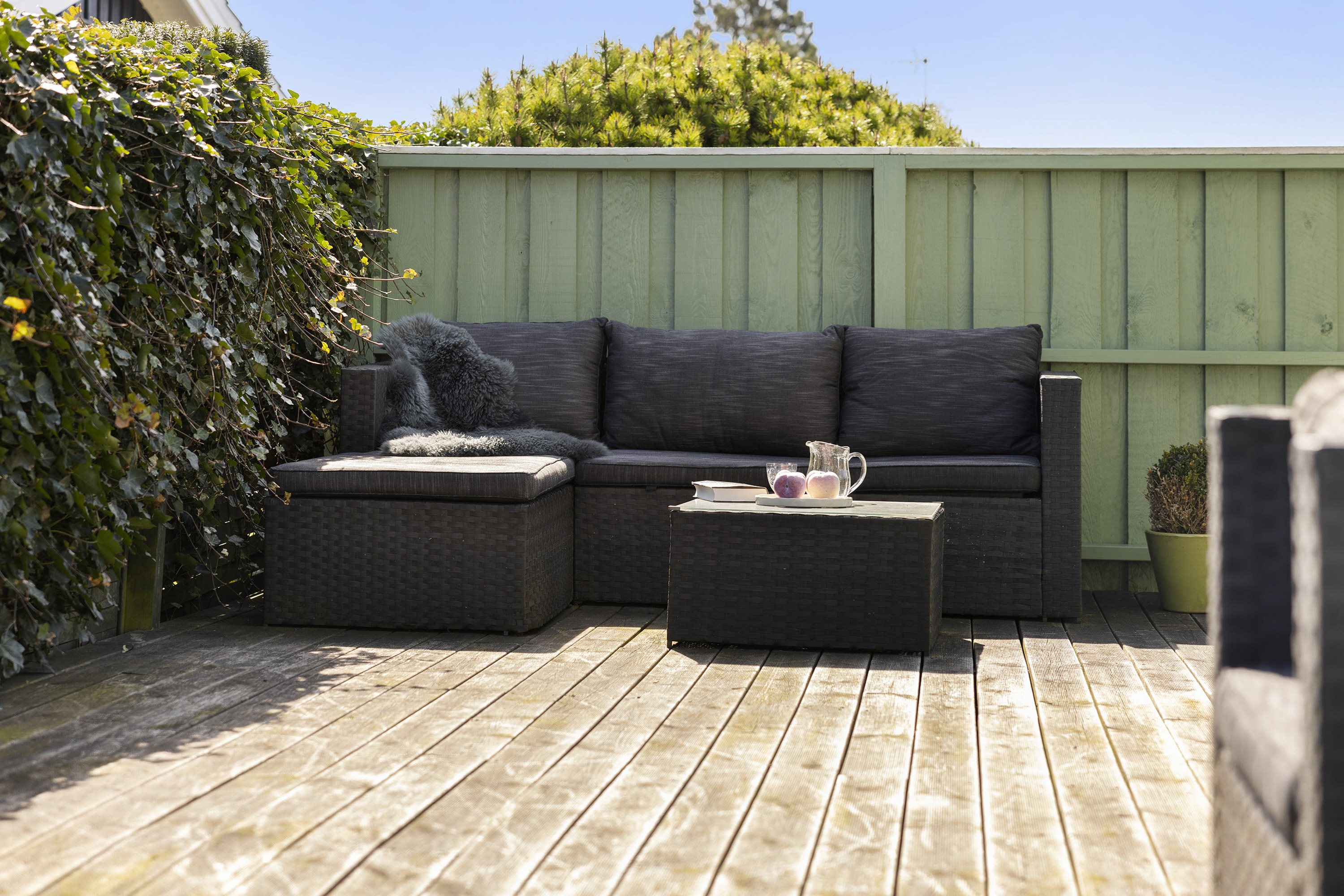 Fremhævet terrasse billede i fuldskærmstilstand. Billede af Maagevej 1, 9300 Sæby