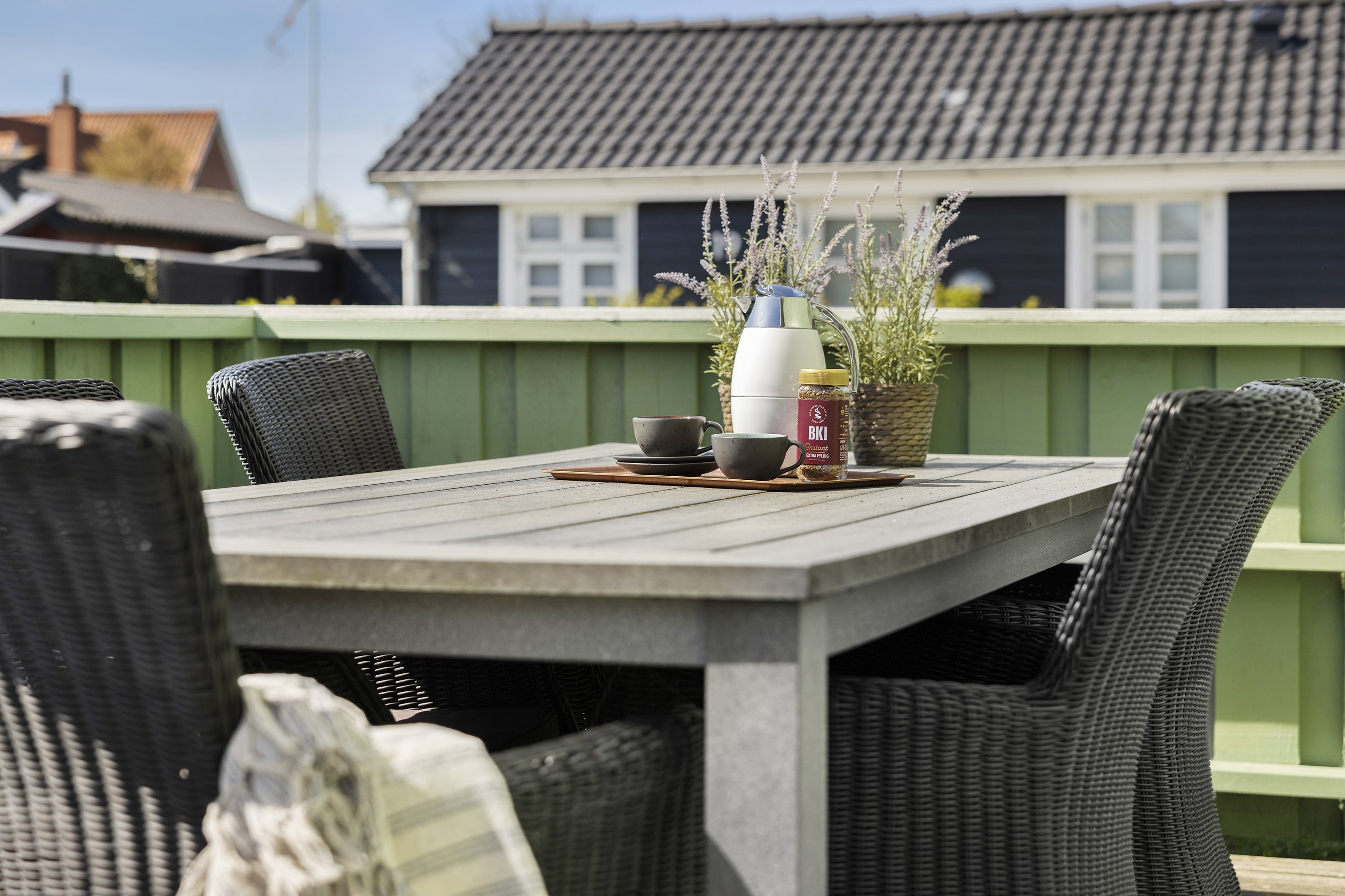 Fremhævet terrasse billede i fuldskærmstilstand. Billede af Maagevej 1, 9300 Sæby