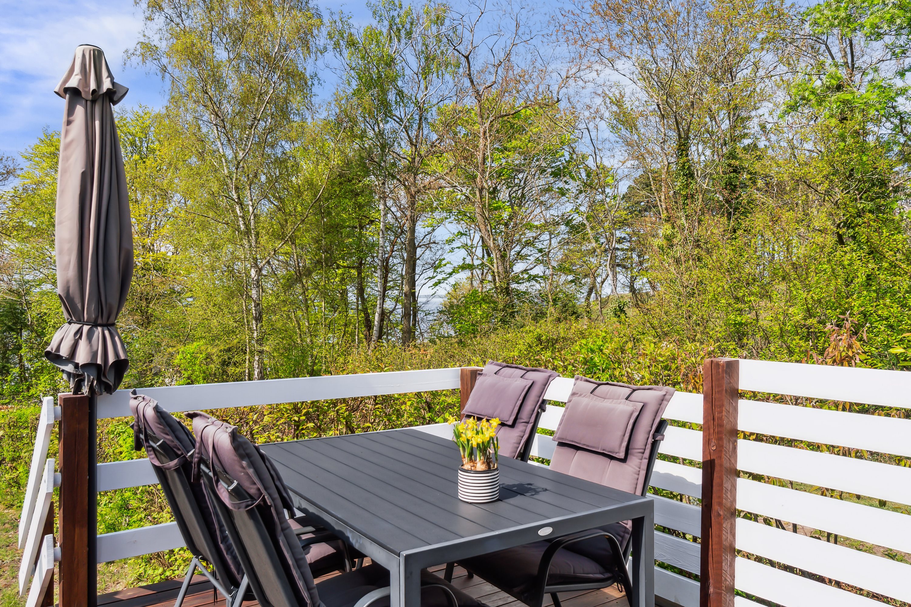 Miniaturebillede 2: altan. Billede af C.A. Nielsensvej 33, Ølsted Strandhuse, 3310 Ølsted