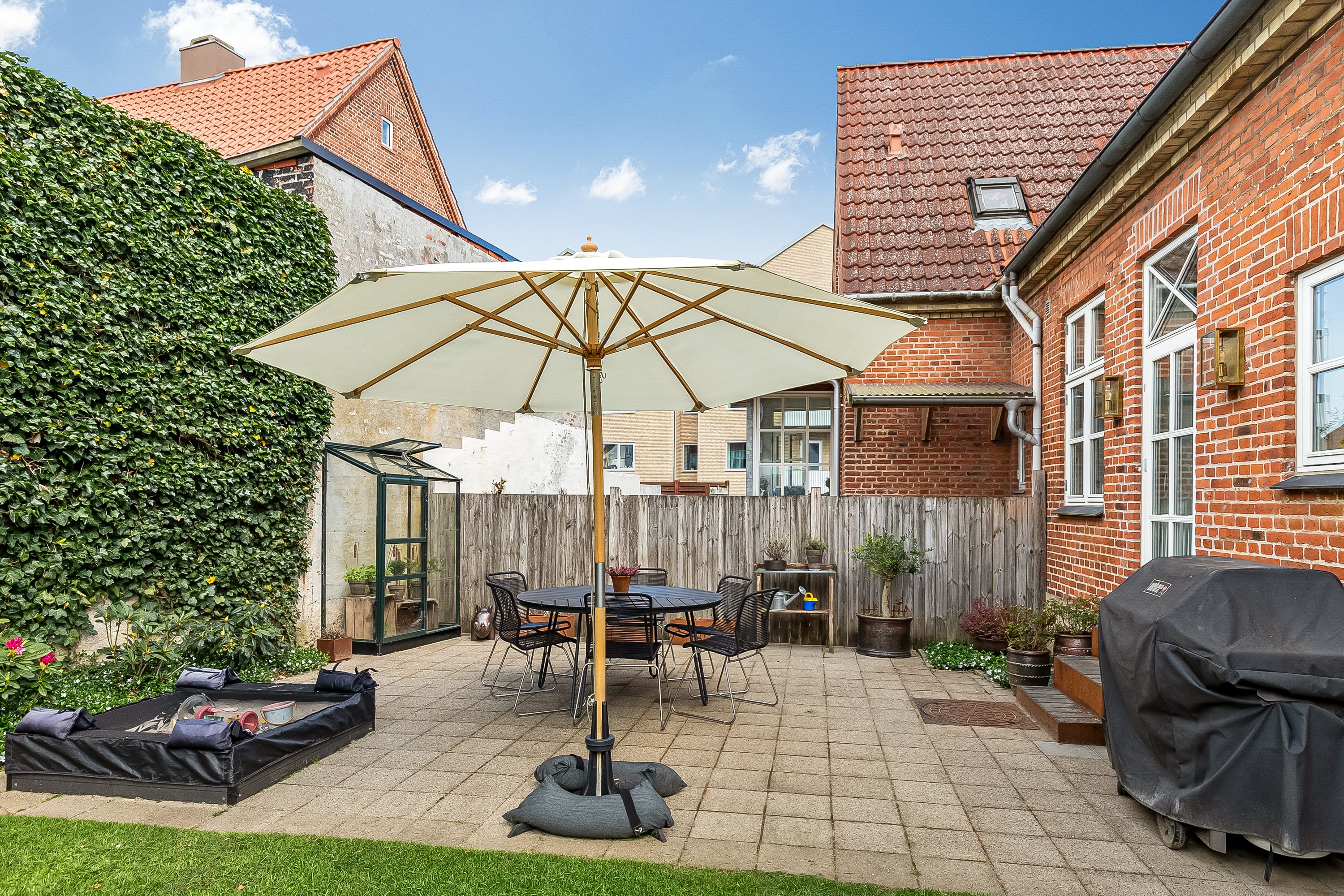 Fremhævet terrasse billede i fuldskærmstilstand. Billede af Bellevuegade 54, 6000 Kolding