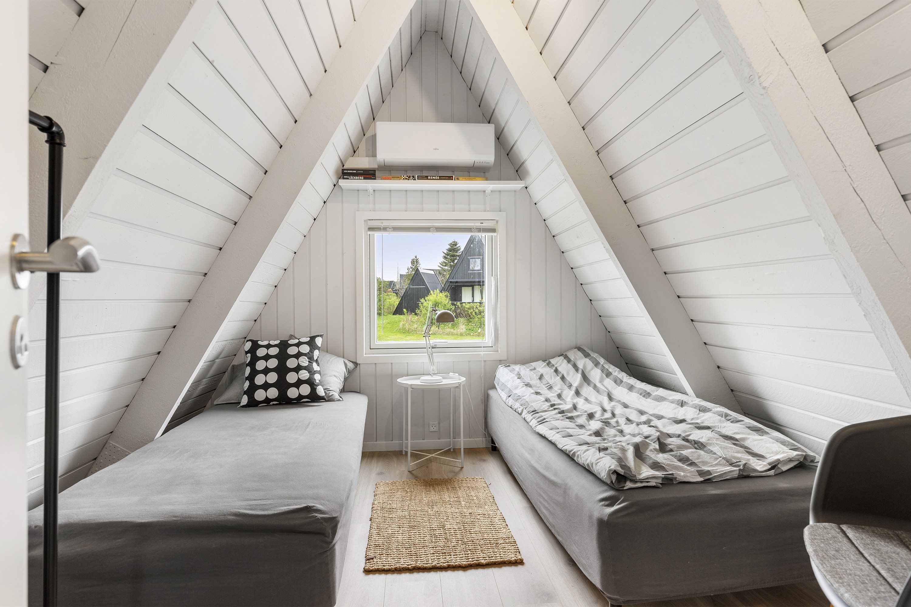 Fremhævet værelse billede i fuldskærmstilstand. Billede af Golfsvinget 126, Gatten, 9640 Farsø