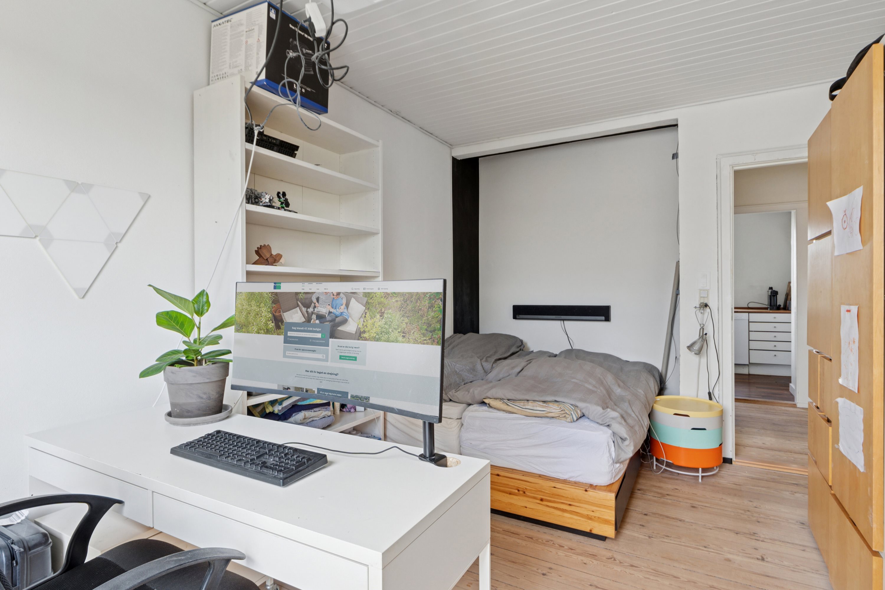 Fremhævet soveværelse billede i fuldskærmstilstand. Billede af Nørregårdsvej 28, 1., 2610 Rødovre