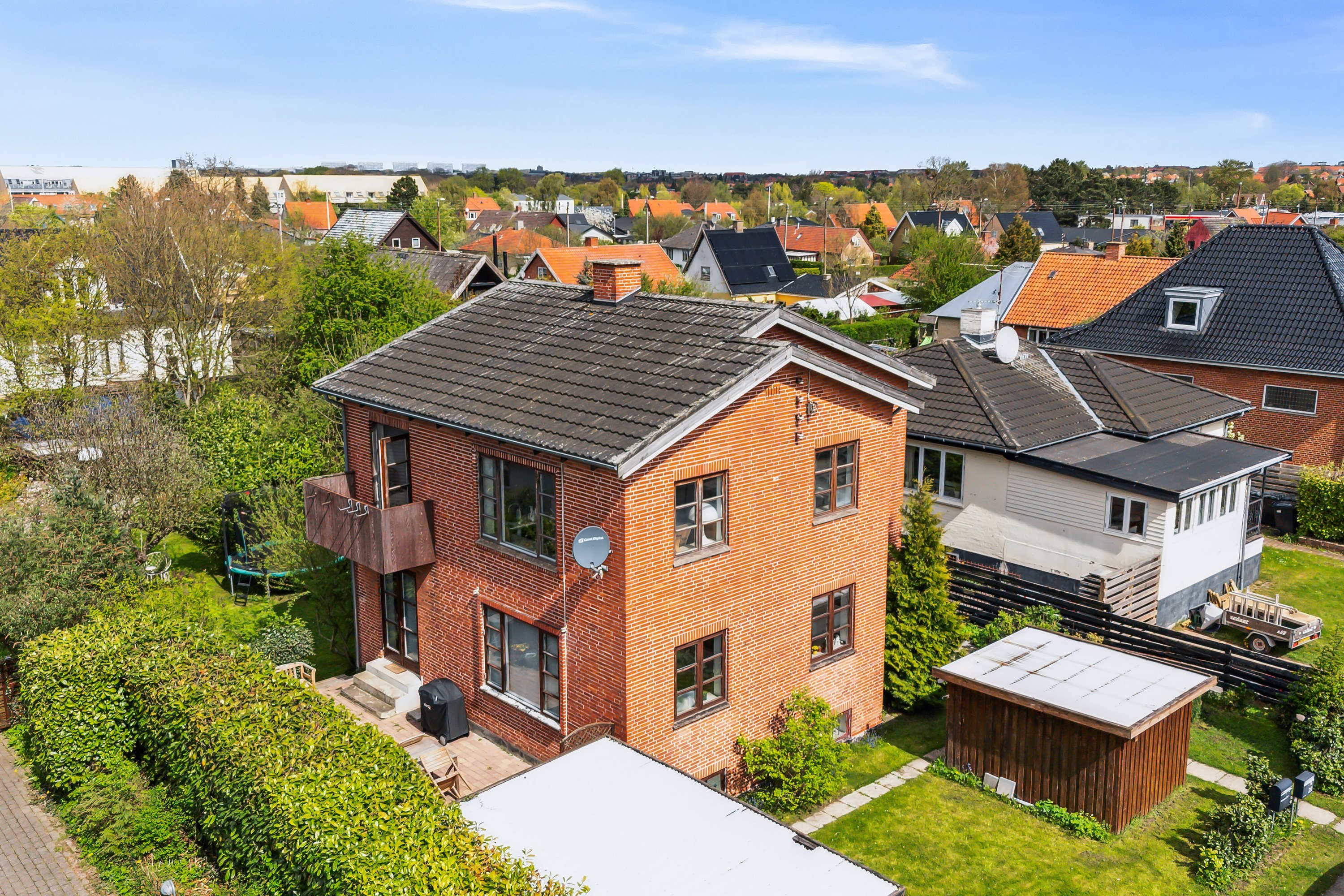 Miniaturebillede 1: set fra vejen. Billede af Nørregårdsvej 28, 1., 2610 Rødovre