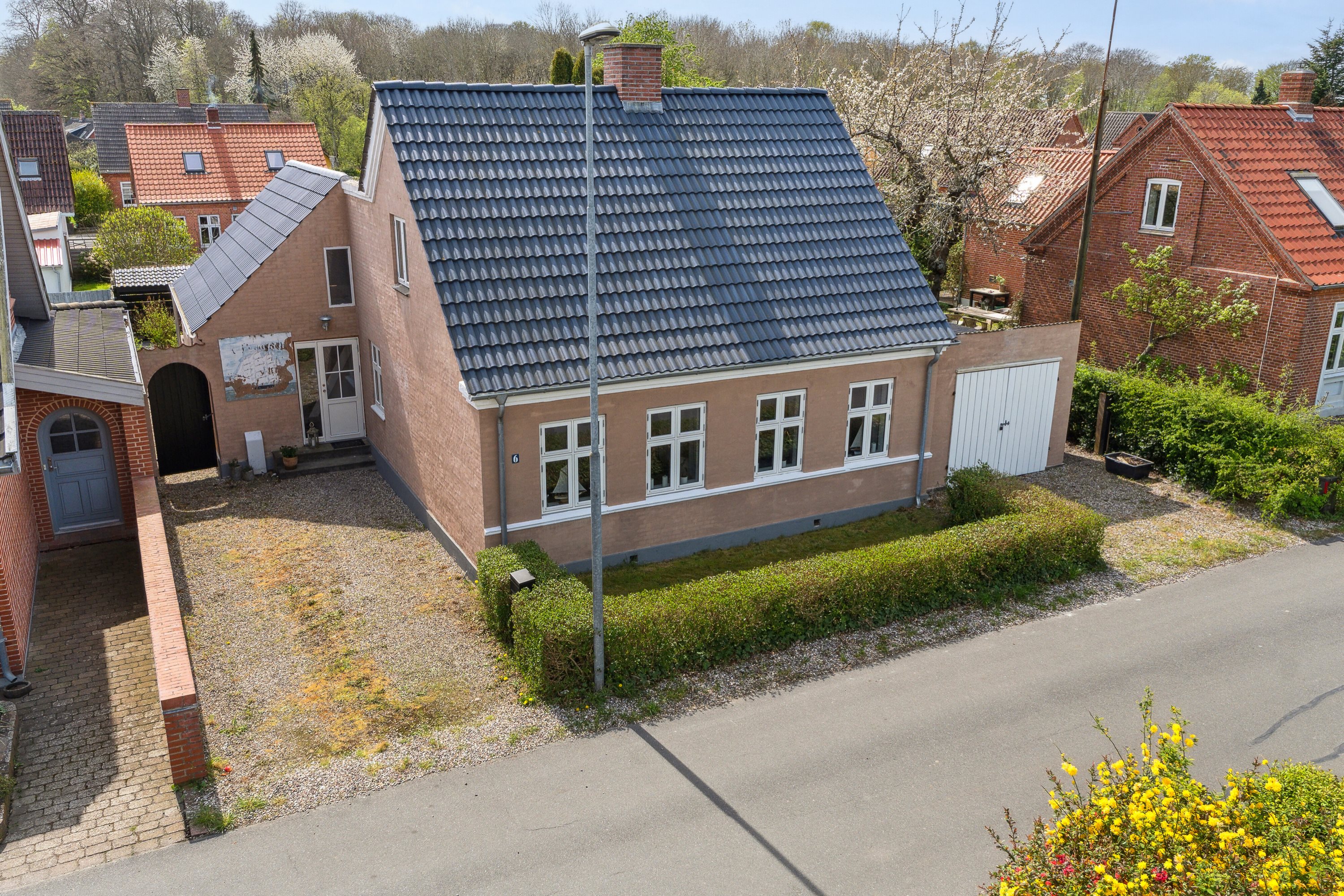 Fremhævet luftfoto billede i fuldskærmstilstand. Billede af Tom Knudsensvej 6, Lohals, 5953 Tranekær