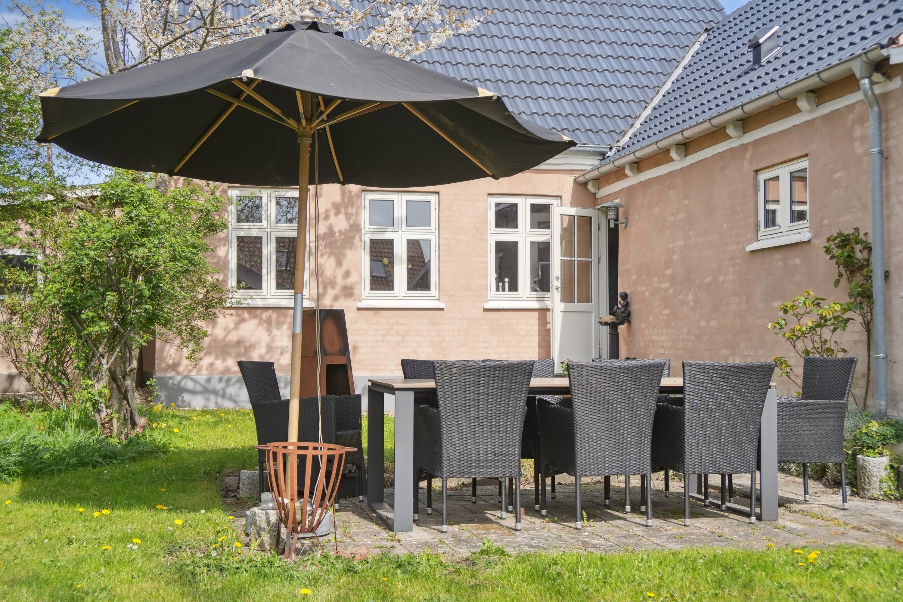 Fremhævet overdækket terrasse billede i fuldskærmstilstand. Billede af Tom Knudsensvej 6, Lohals, 5953 Tranekær