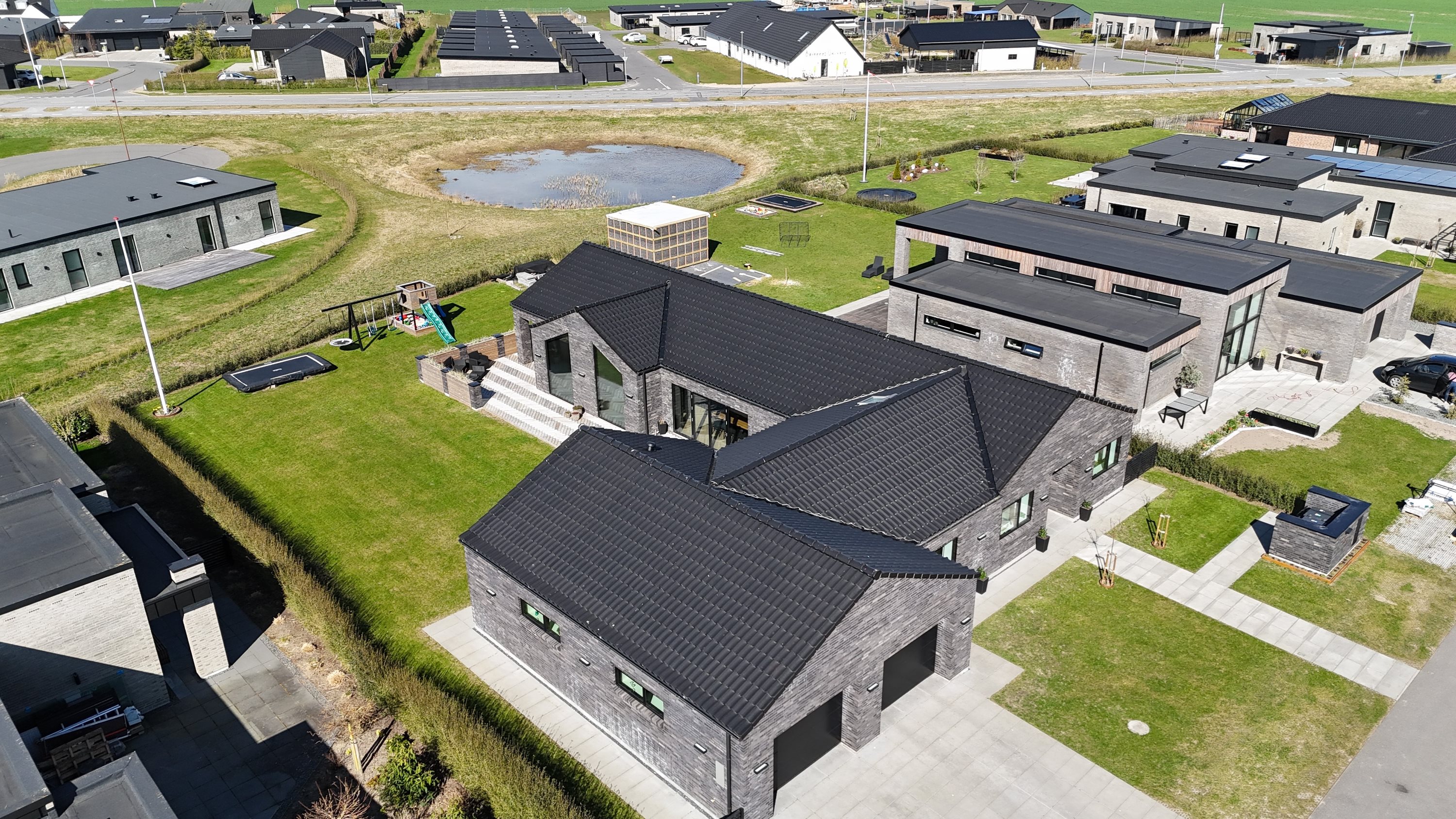 Fremhævet  billede i fuldskærmstilstand. Billede af Solhvervs Alle 5, 9440 Aabybro