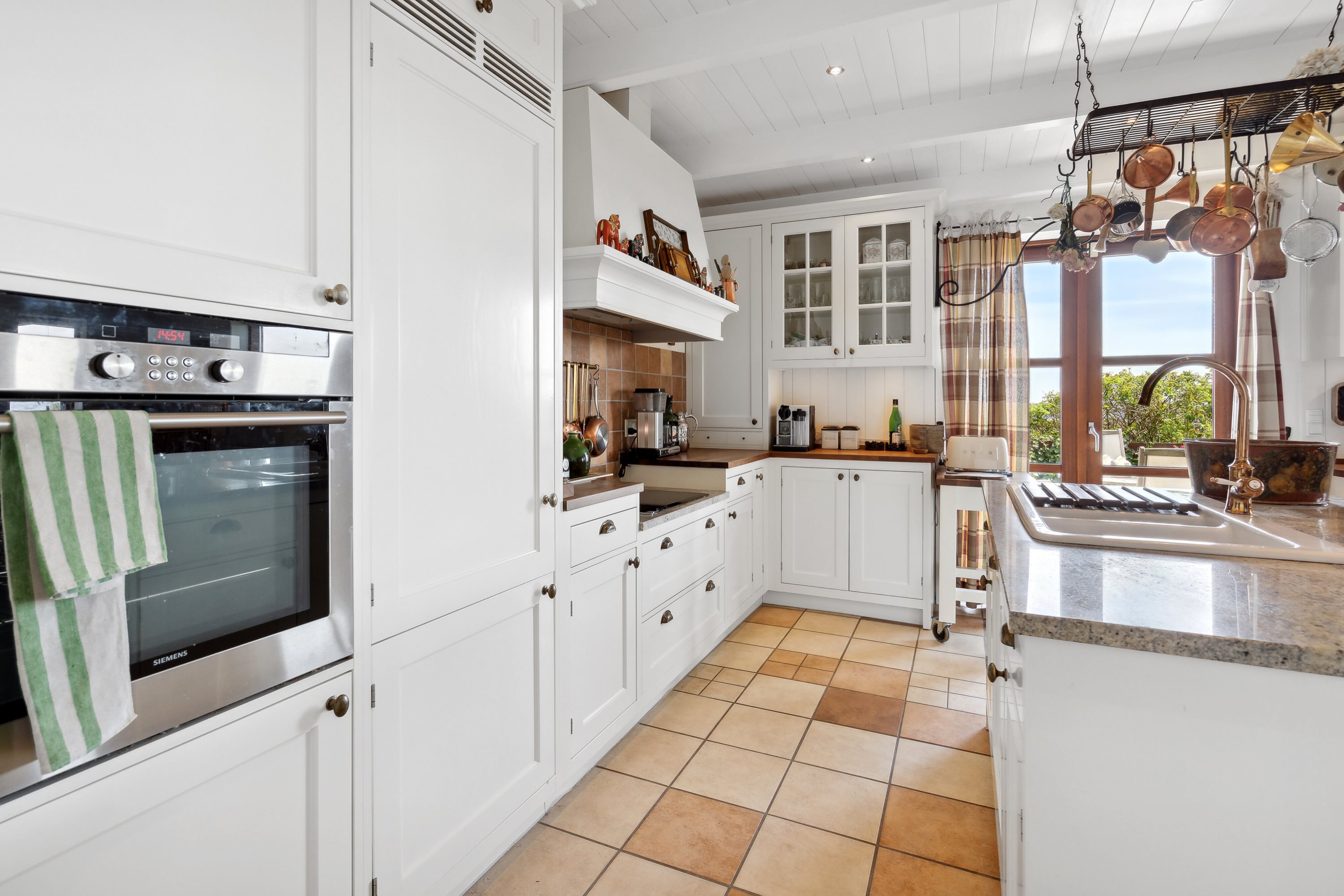 Fremhævet køkken billede i fuldskærmstilstand. Billede af Dyrhave 67, 6200 Aabenraa