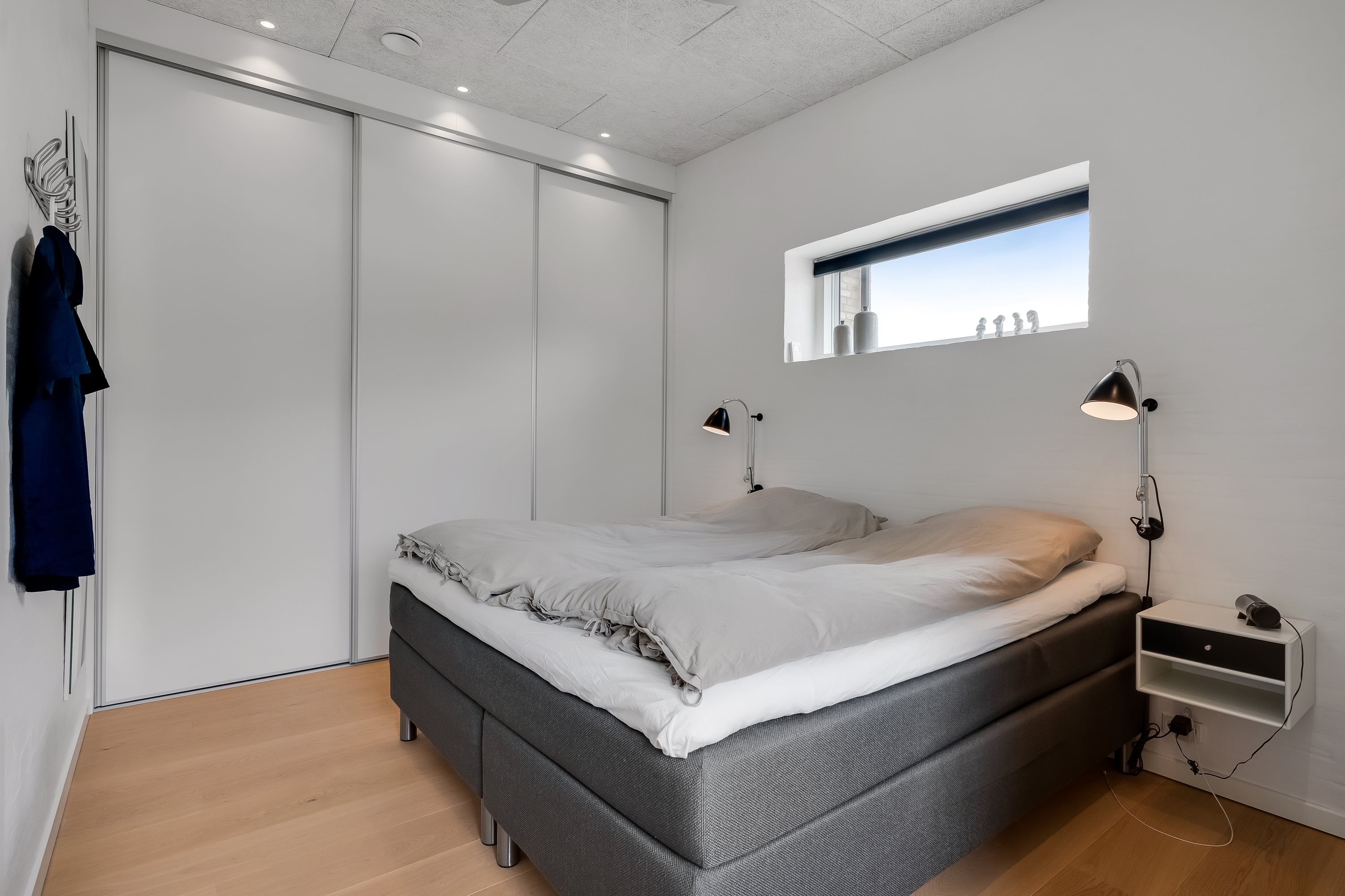 Fremhævet soveværelse billede i fuldskærmstilstand. Billede af Rønbjerghage 2A, Nørlem, 7620 Lemvig