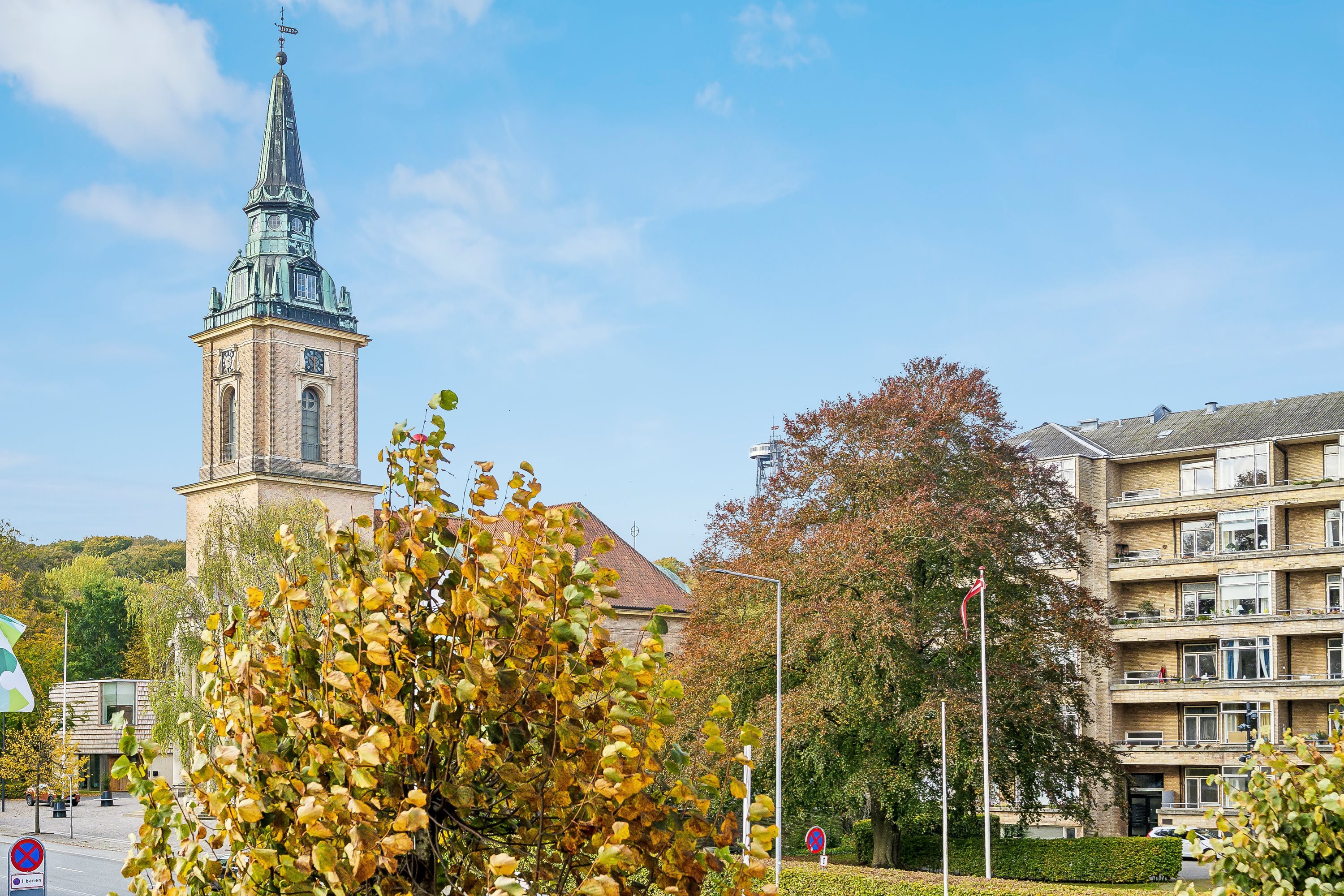 Fremhævet udsigt billede i fuldskærmstilstand. Billede af Europa Plads 4B, 1. th., 9000 Aalborg