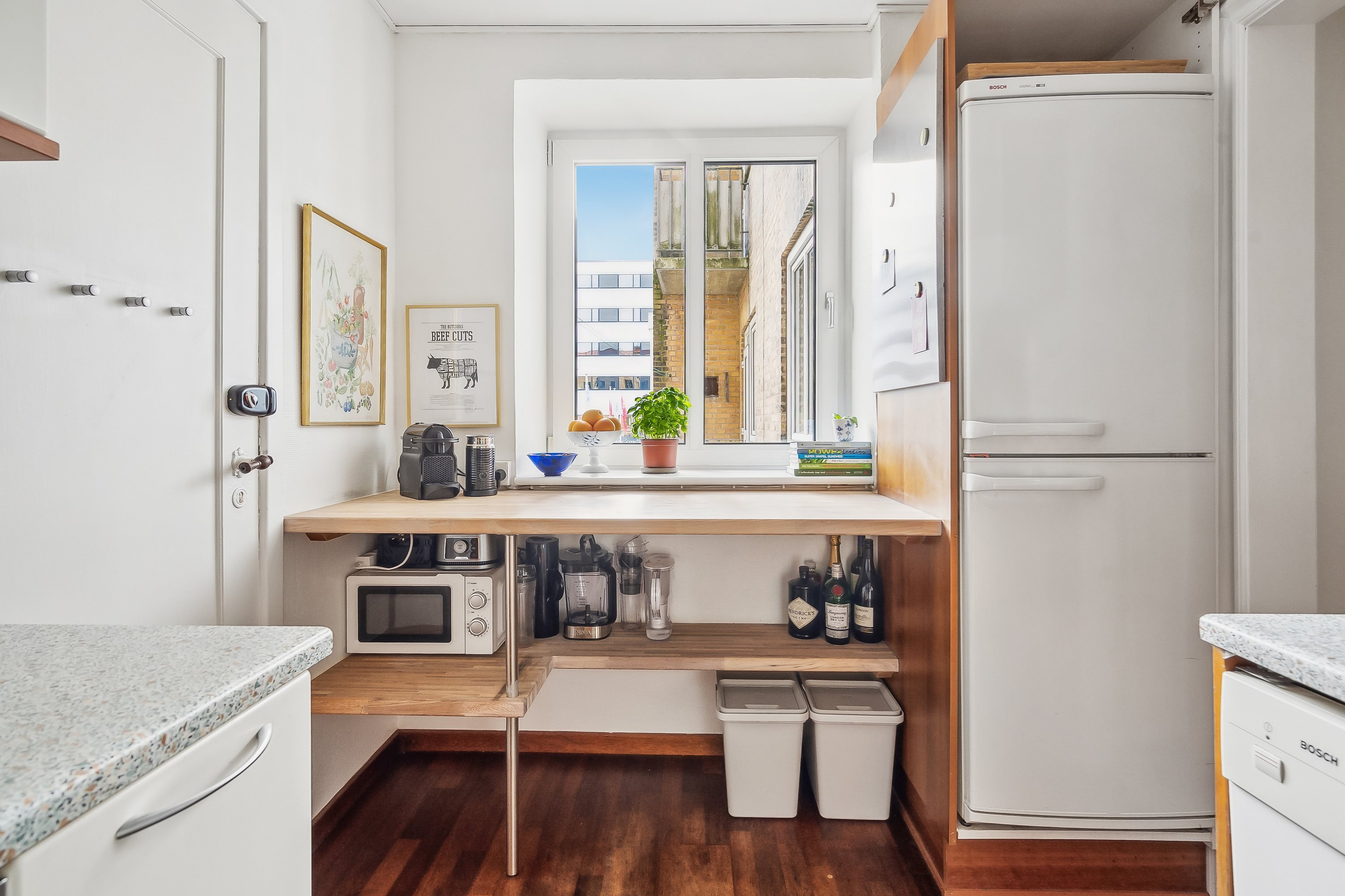 Fremhævet køkken billede i fuldskærmstilstand. Billede af Europa Plads 4B, 1. th., 9000 Aalborg