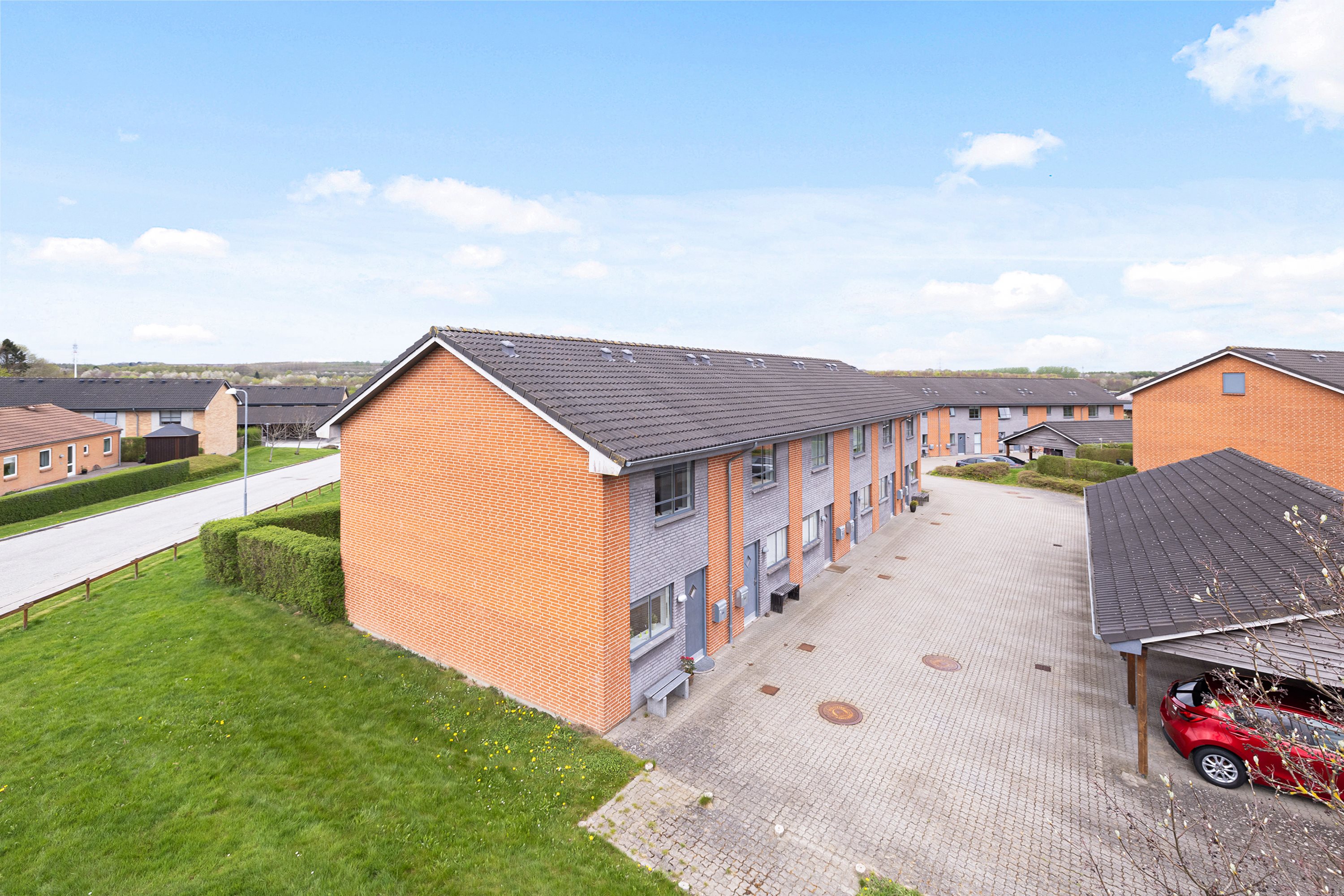 Fremhævet  billede i fuldskærmstilstand. Billede af Helenelyst 354, 8220 Brabrand