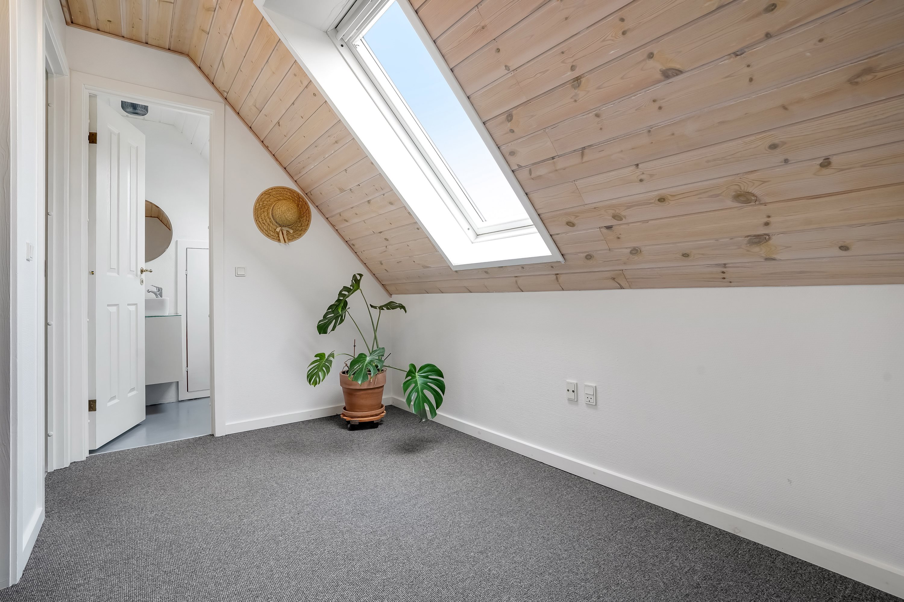 Fremhævet værelse billede i fuldskærmstilstand. Billede af Sydtoften 1, 7160 Tørring