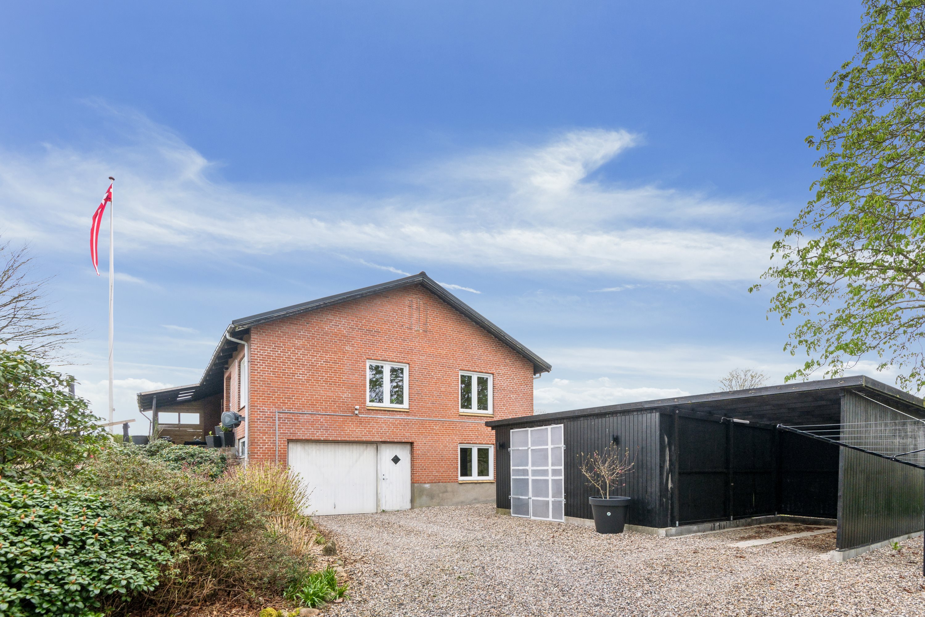 Fremhævet ejendom 1 billede i fuldskærmstilstand. Billede af Kildevej 5, Lundby, 9240 Nibe