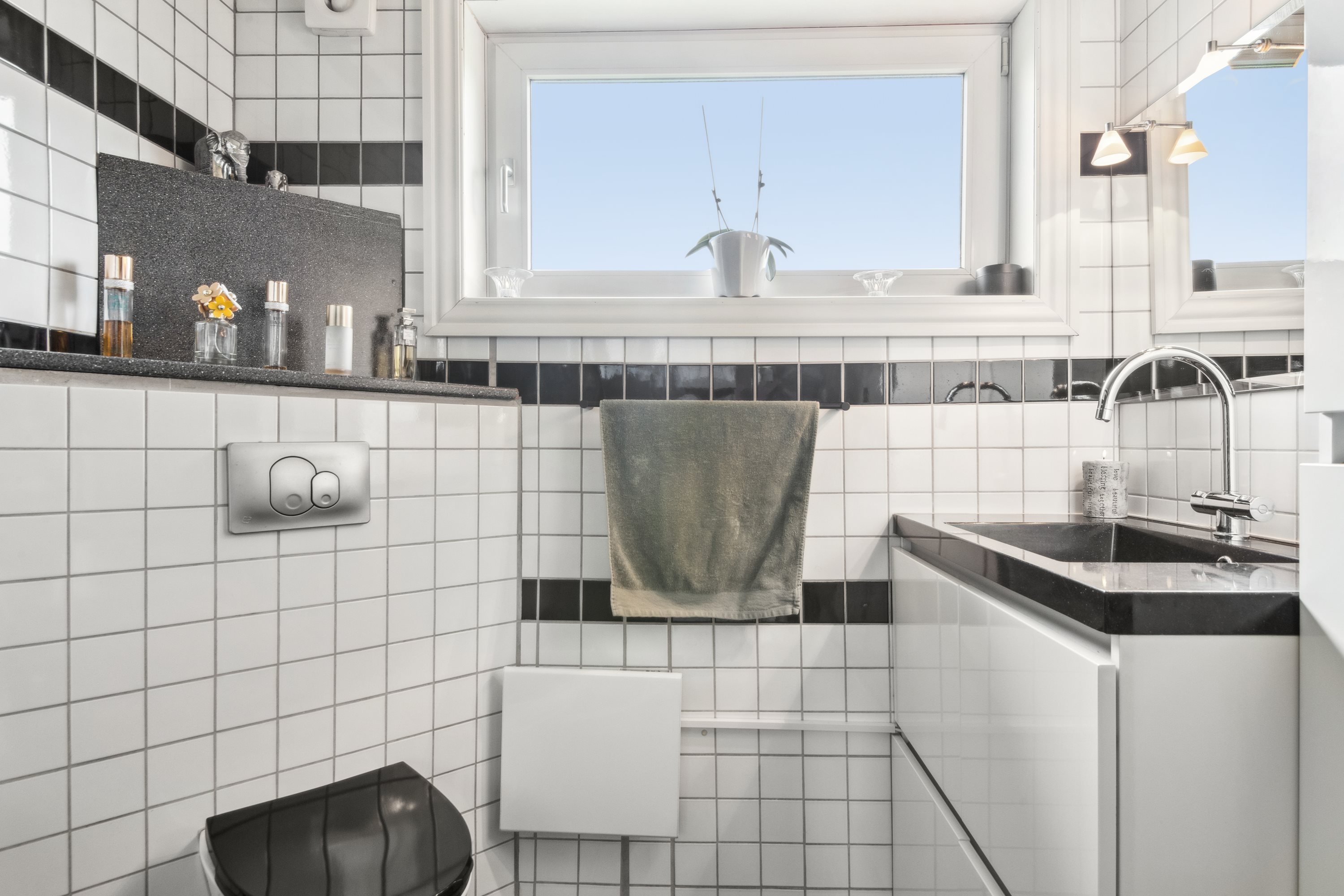 Fremhævet badeværelse billede i fuldskærmstilstand. Billede af Kildevej 5, Lundby, 9240 Nibe