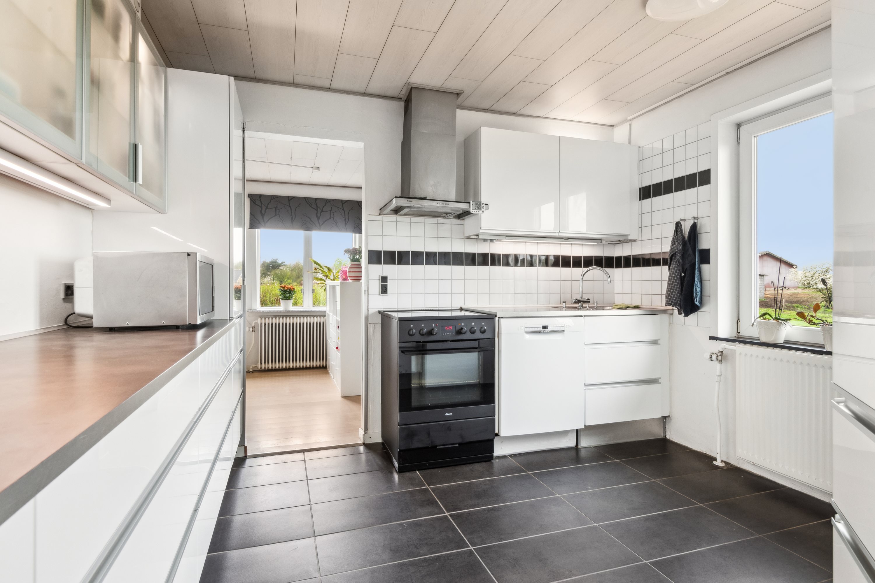 Fremhævet køkken billede i fuldskærmstilstand. Billede af Kildevej 5, Lundby, 9240 Nibe