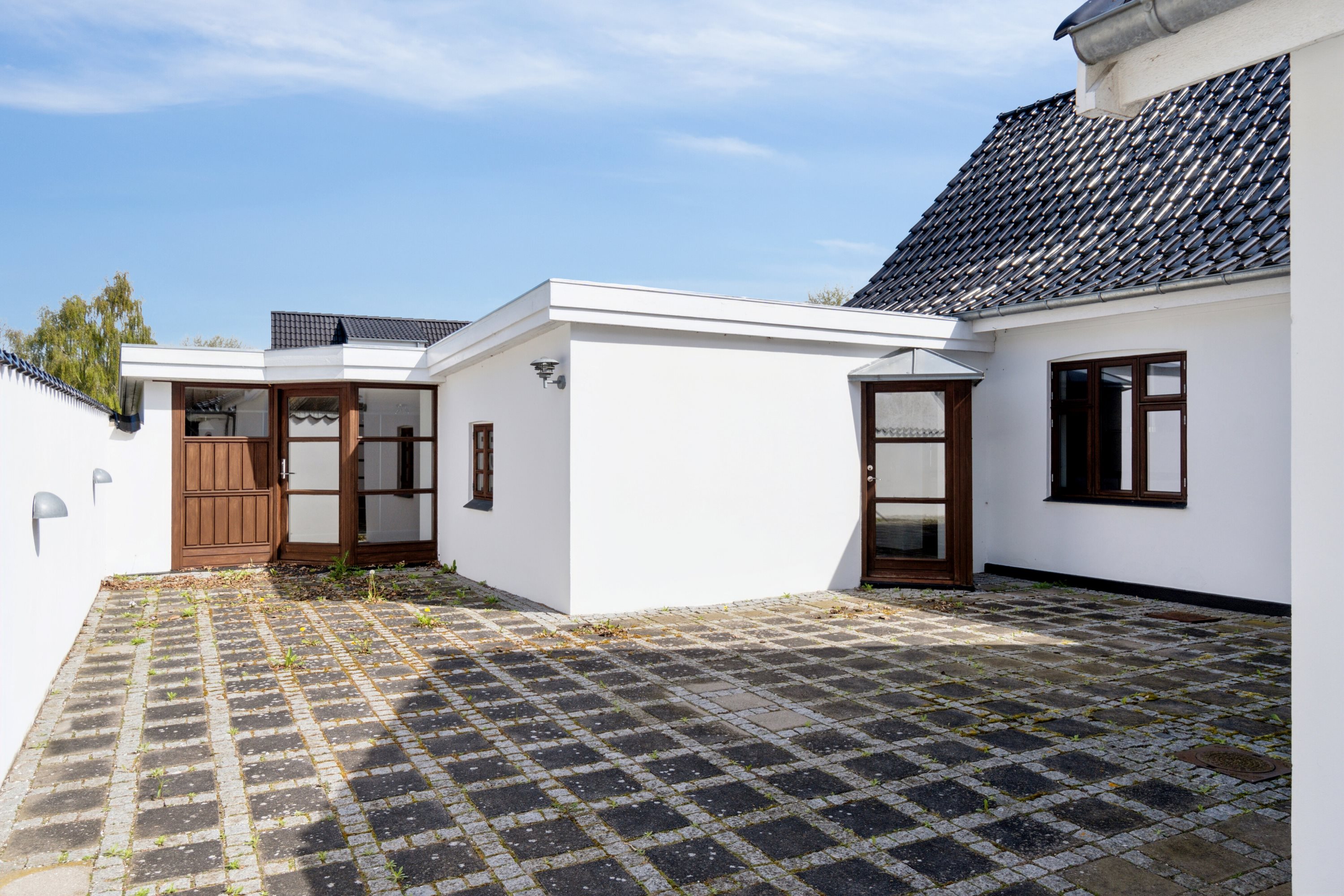 Fremhævet set fra vejen billede i fuldskærmstilstand. Billede af Landervejen 11, Reersø Str, 4281 Gørlev