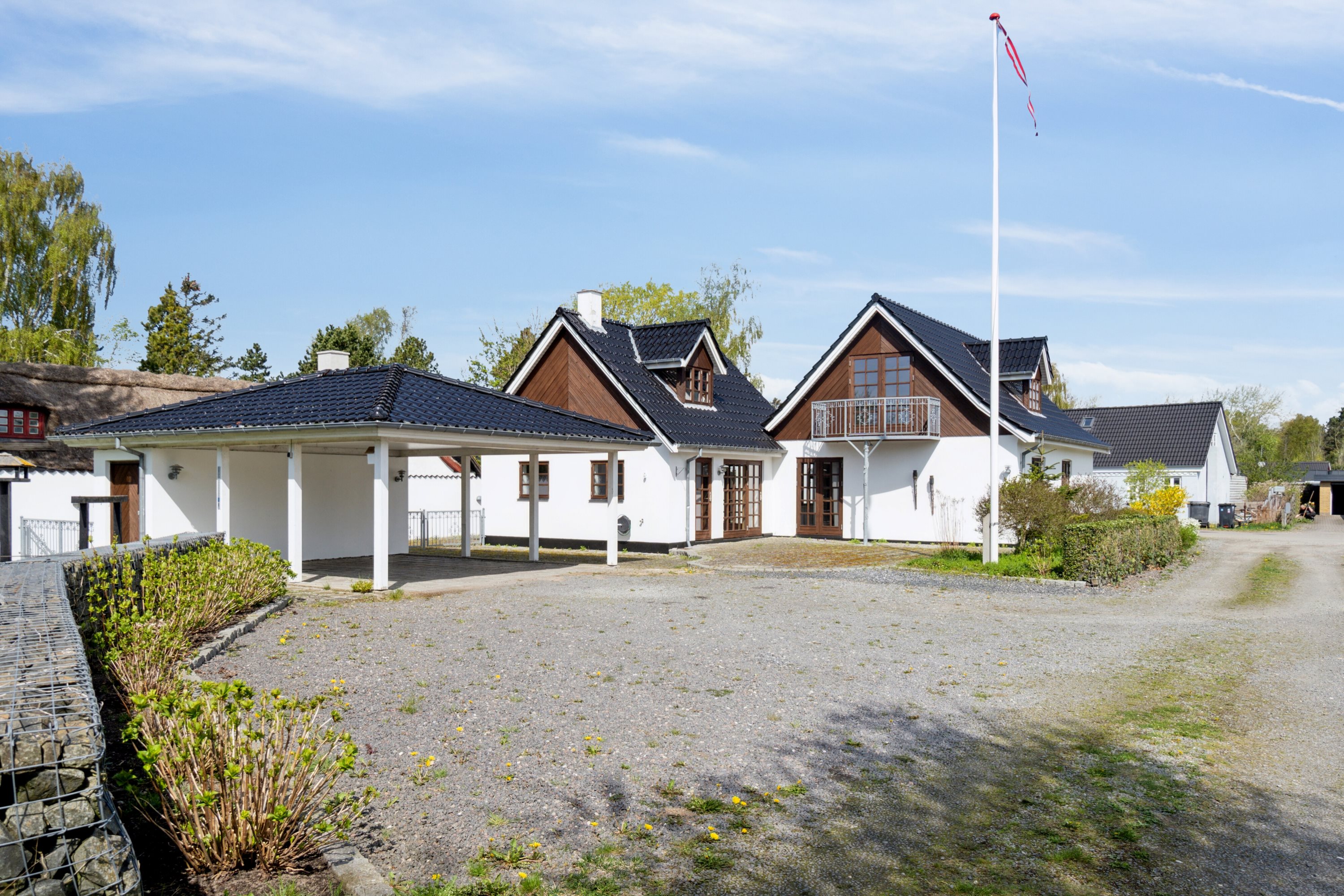 Miniaturebillede 1: set fra vejen. Billede af Landervejen 11, Reersø Str, 4281 Gørlev