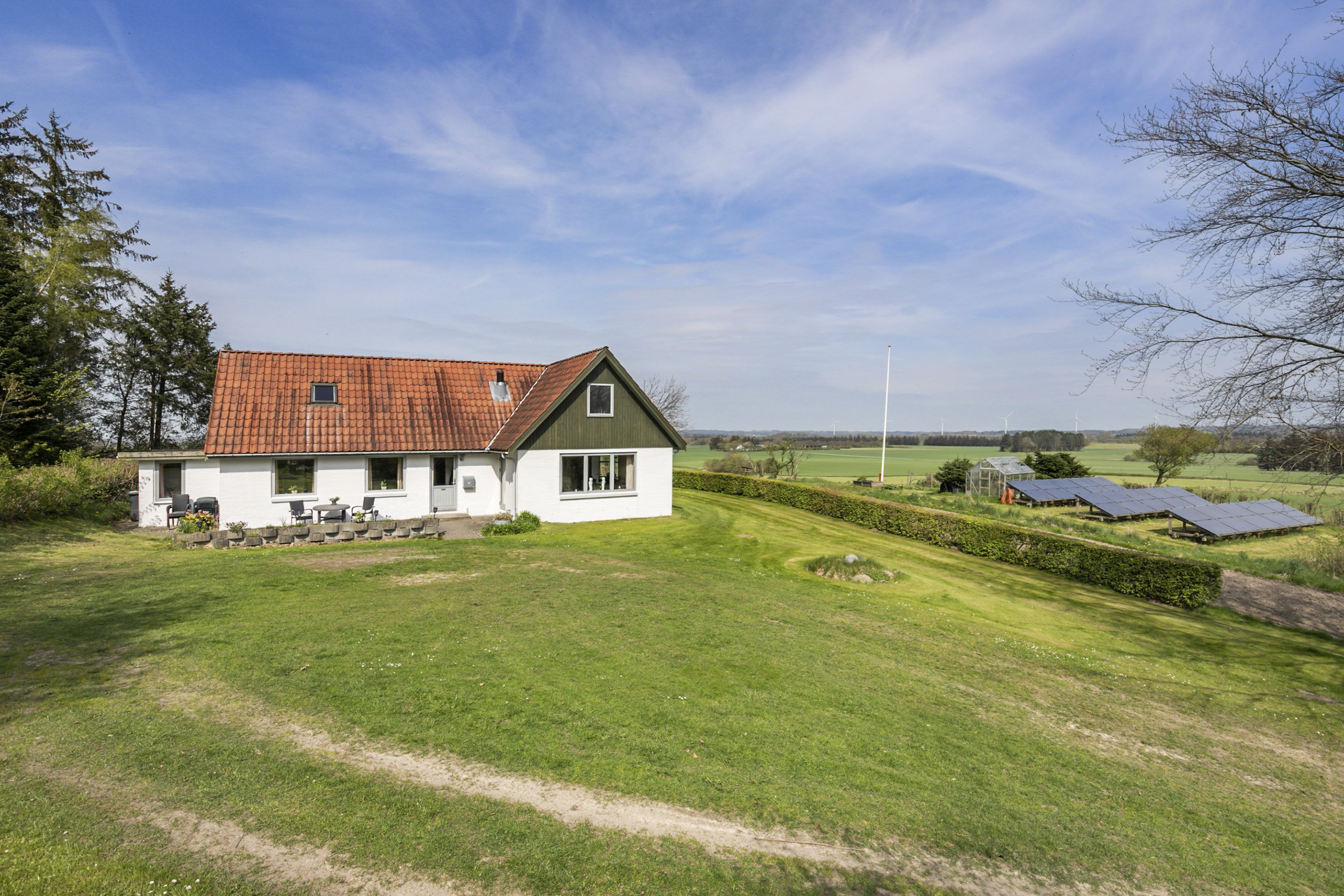 Miniaturebillede 1: facade. Billede af Bjergevej 125, Ilbjerge, 9800 Hjørring