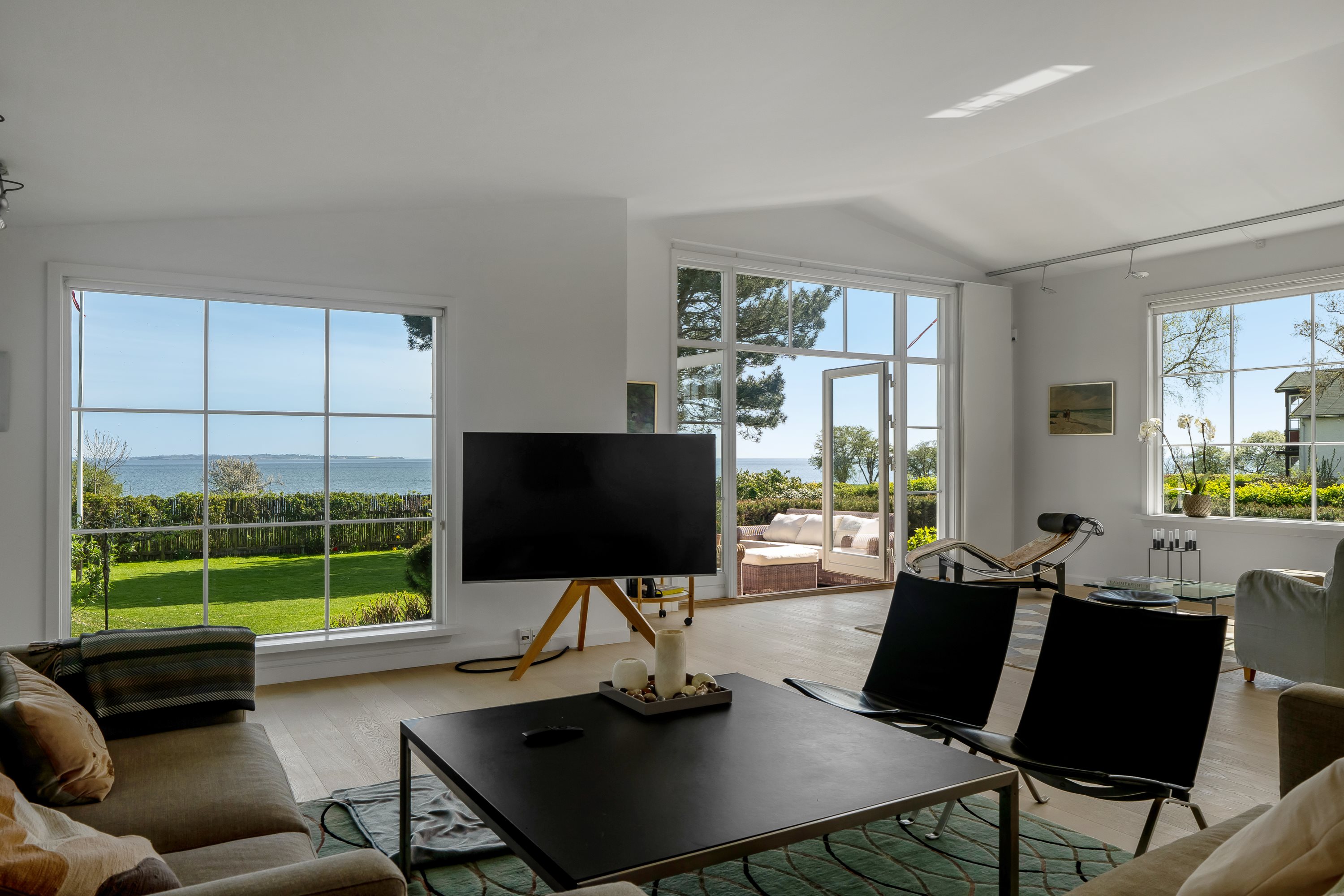 Fremhævet  billede i fuldskærmstilstand. Billede af Solbakkevej 8, 3050 Humlebæk