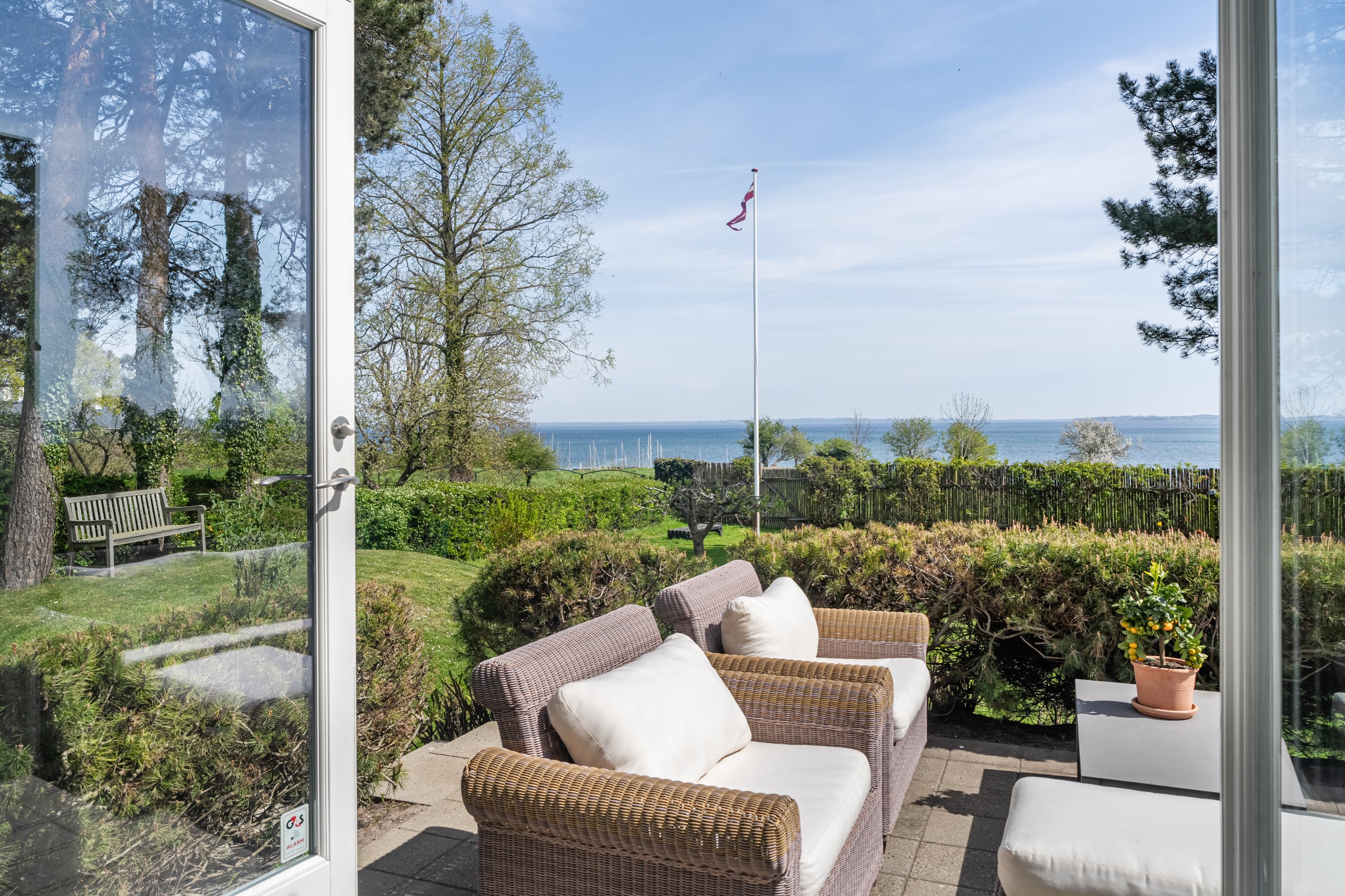 Fremhævet  billede i fuldskærmstilstand. Billede af Solbakkevej 8, 3050 Humlebæk