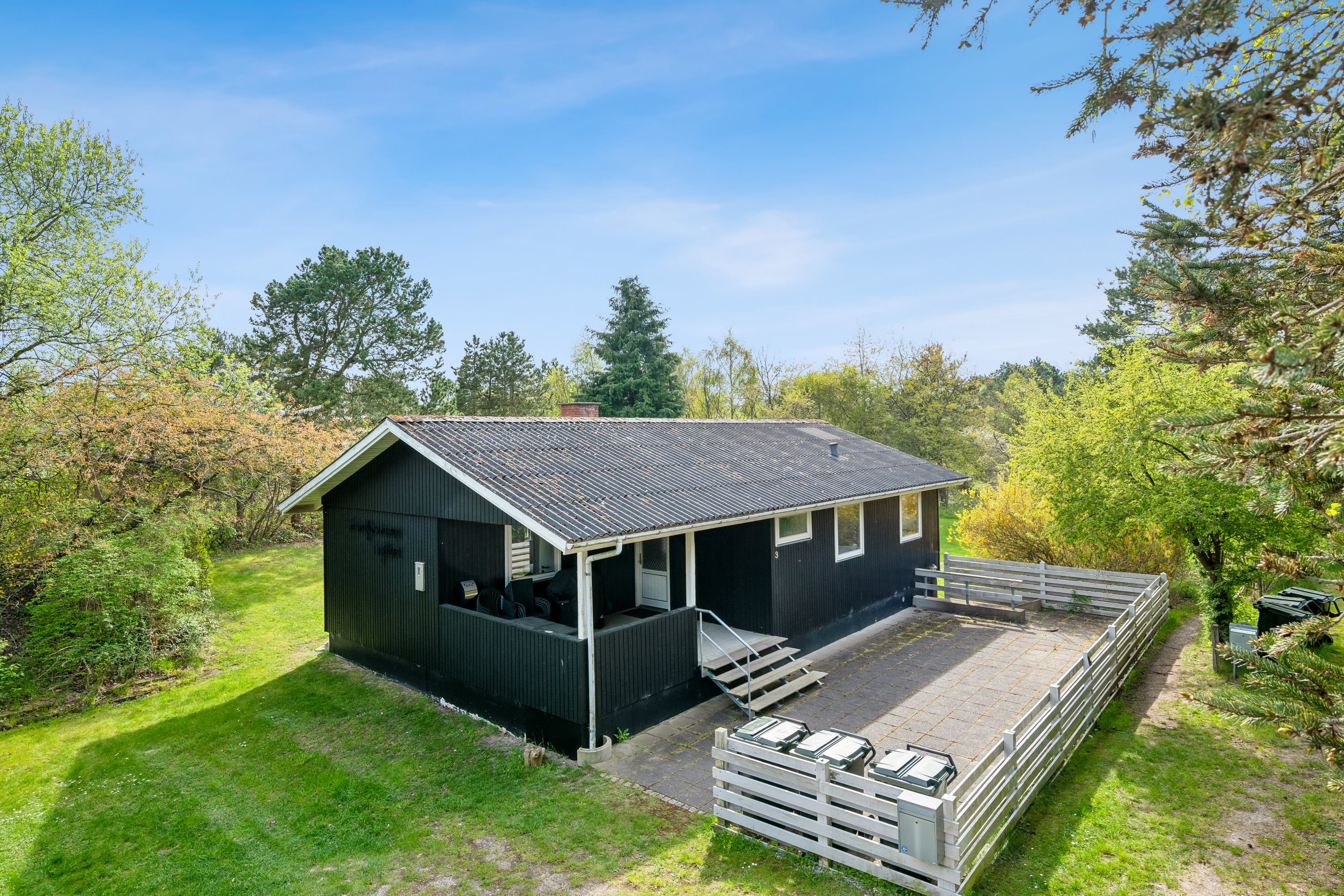 Fremhævet ejendom 1 billede i fuldskærmstilstand. Billede af Tjørnevej 3, Handrup Strand, 8400 Ebeltoft