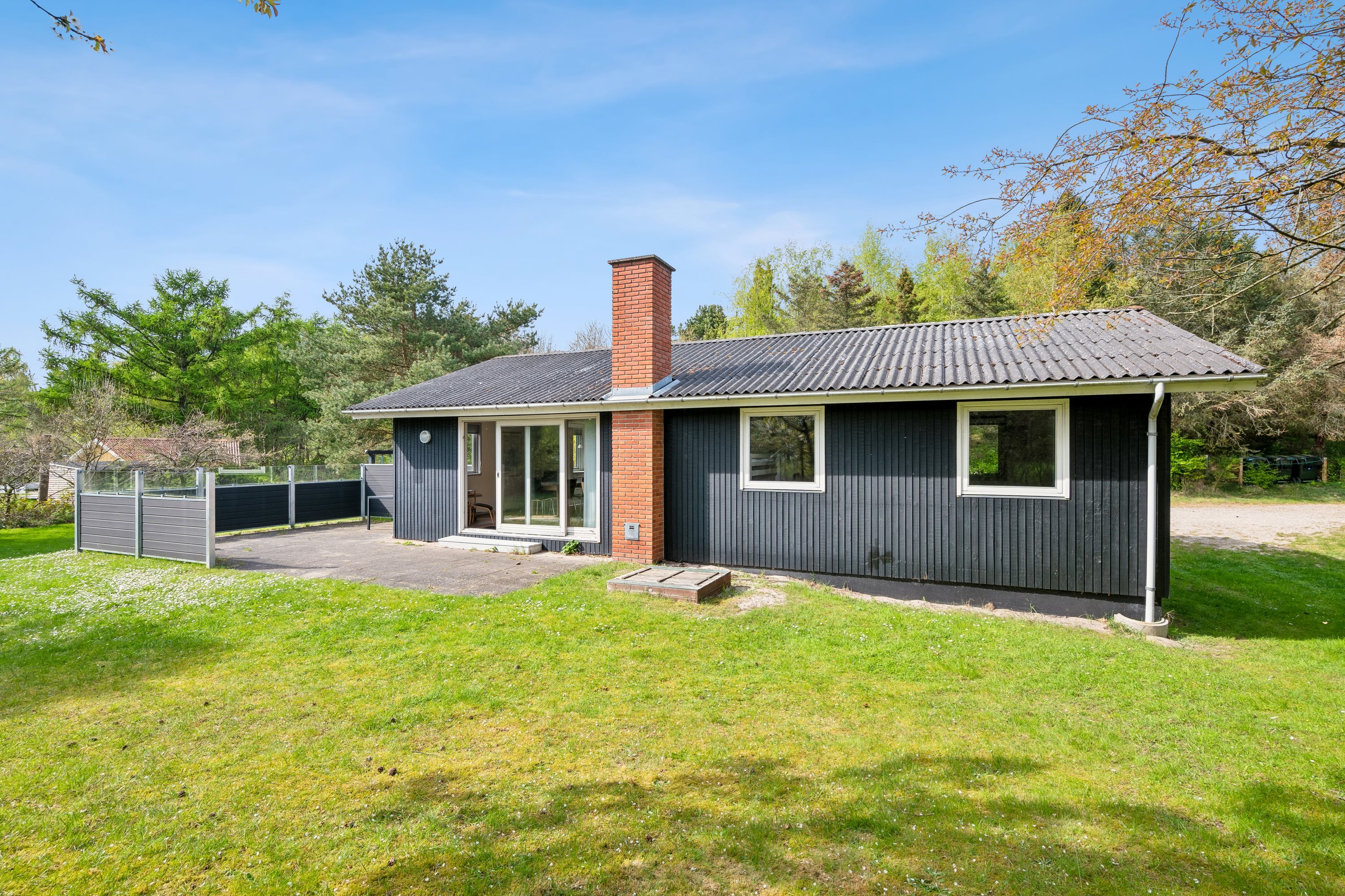 Fremhævet ejendom 1 billede i fuldskærmstilstand. Billede af Tjørnevej 3, Handrup Strand, 8400 Ebeltoft