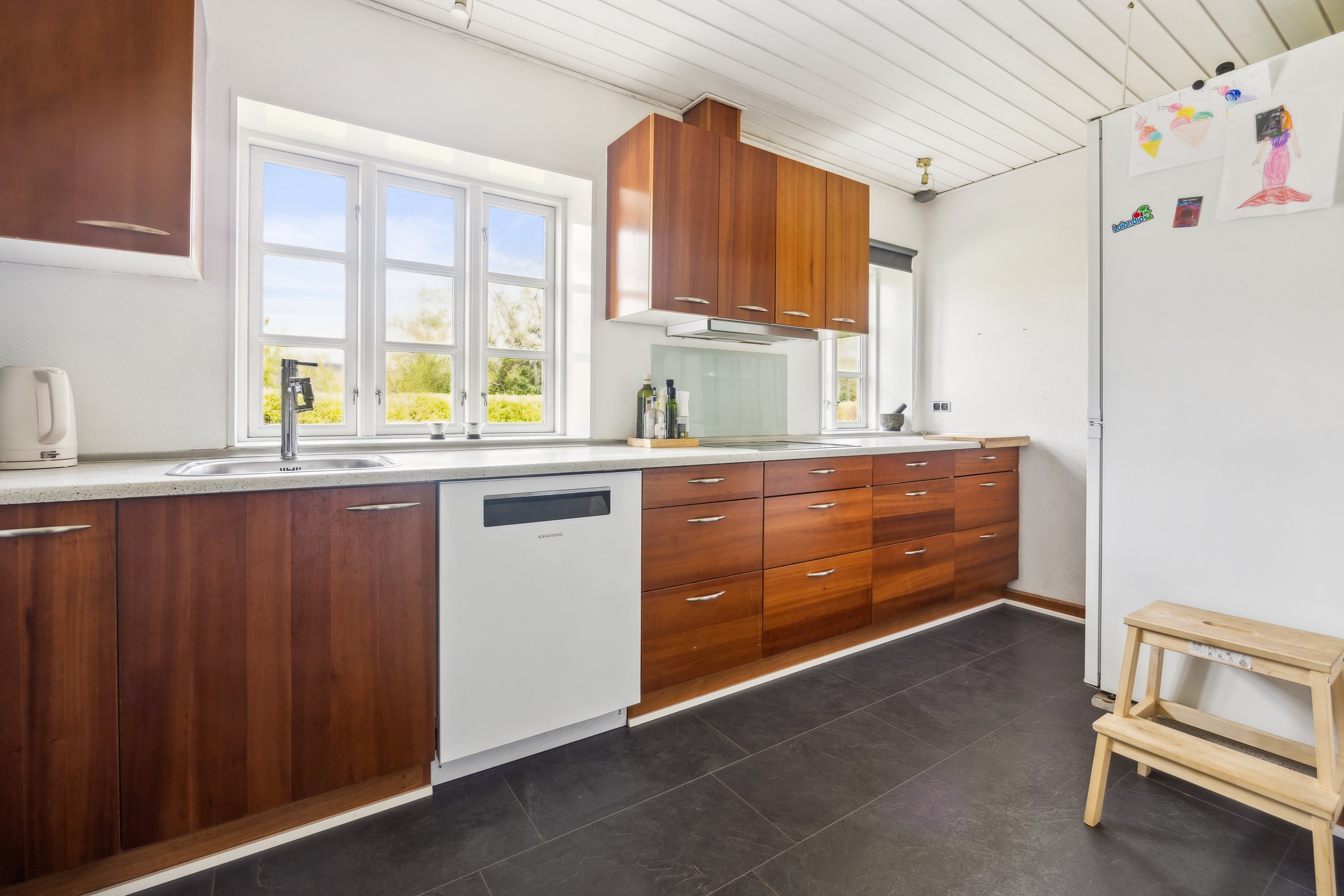 Fremhævet køkken billede i fuldskærmstilstand. Billede af Kolonihaven 3, Skelund, 9560 Hadsund