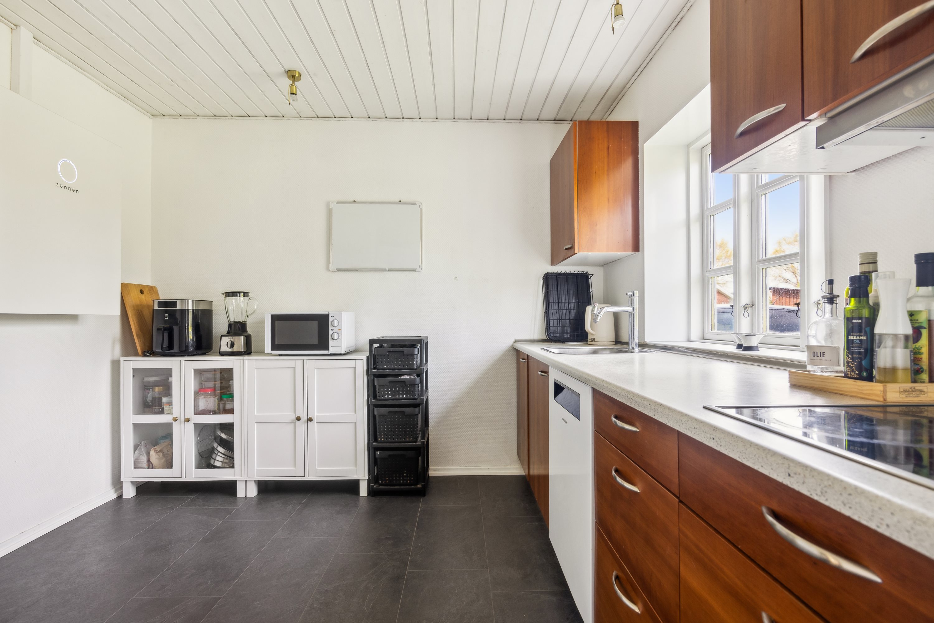 Fremhævet køkken billede i fuldskærmstilstand. Billede af Kolonihaven 3, Skelund, 9560 Hadsund