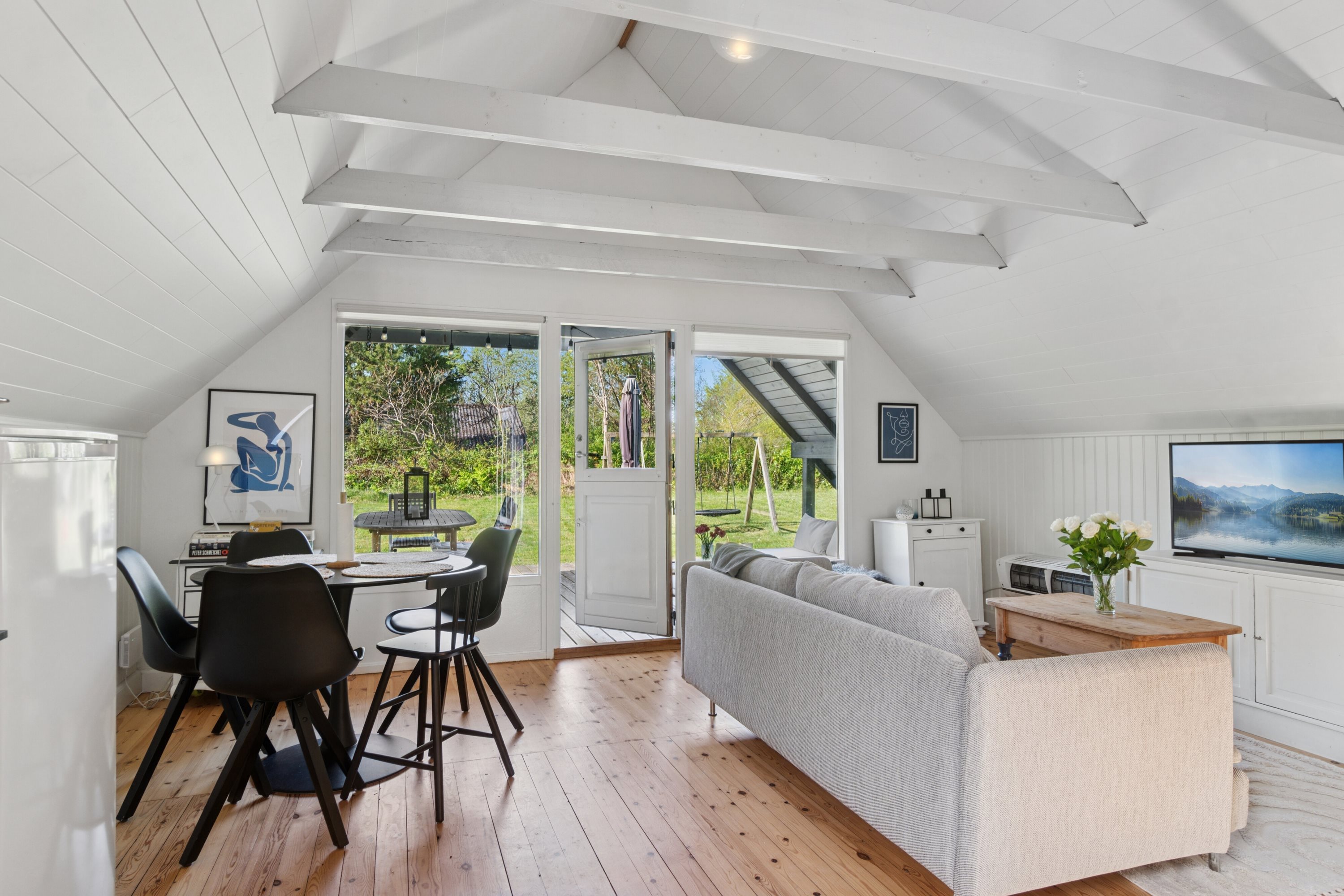 Fremhævet spisestue billede i fuldskærmstilstand. Billede af Tjørnevænget 1, 4400 Kalundborg