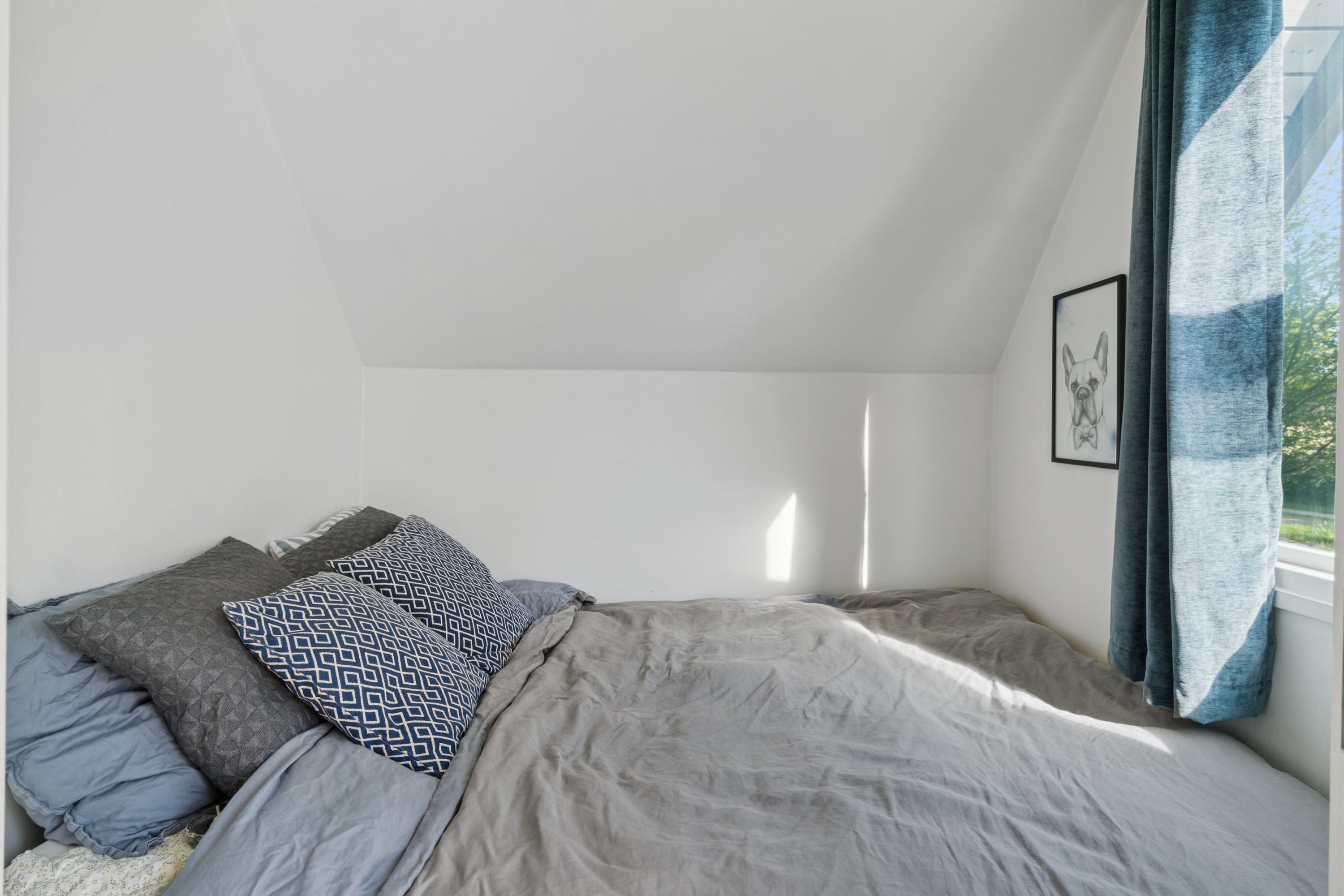 Fremhævet soveværelse billede i fuldskærmstilstand. Billede af Tjørnevænget 1, 4400 Kalundborg