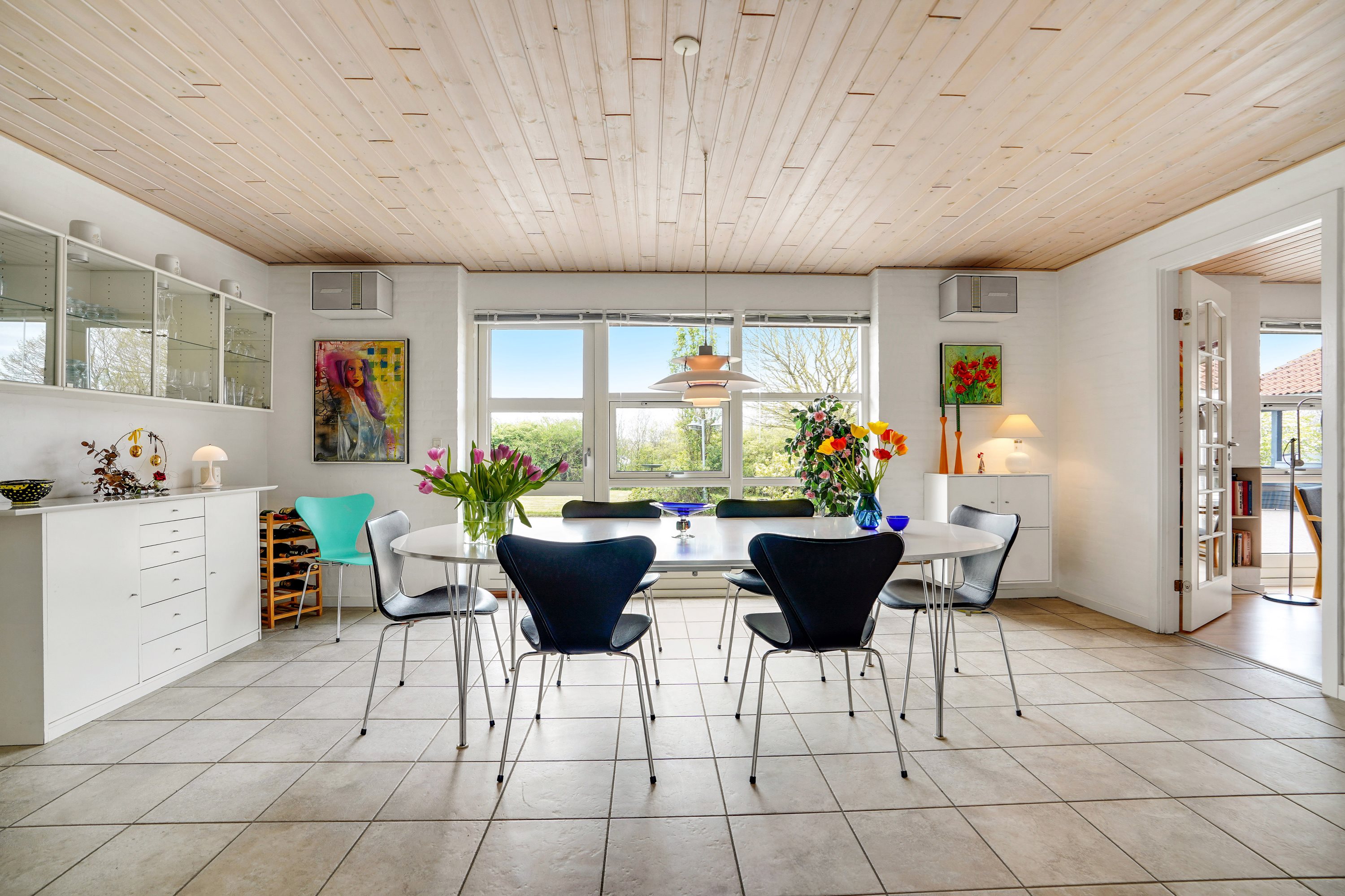 Fremhævet stue billede i fuldskærmstilstand. Billede af Møldrupvej 1C, Yding, 8752 Østbirk