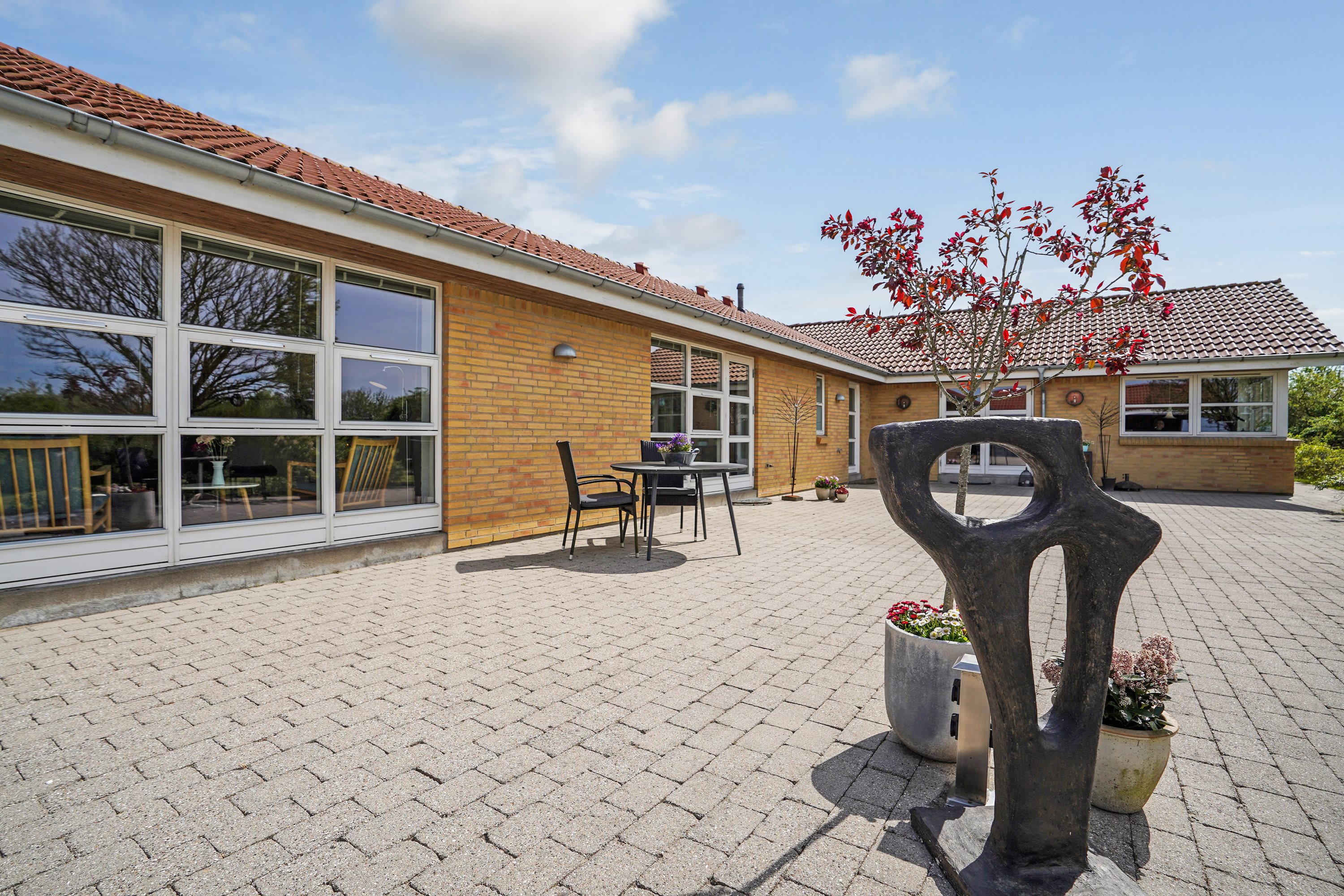 Fremhævet terrasse billede i fuldskærmstilstand. Billede af Møldrupvej 1C, Yding, 8752 Østbirk